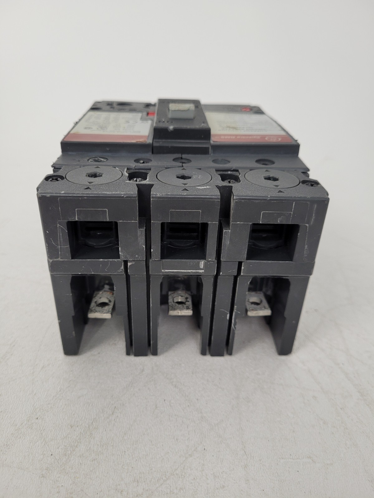 SEPA36AT0100 GE 100 Amp Circuit Breaker Frame Only – Next Day Option