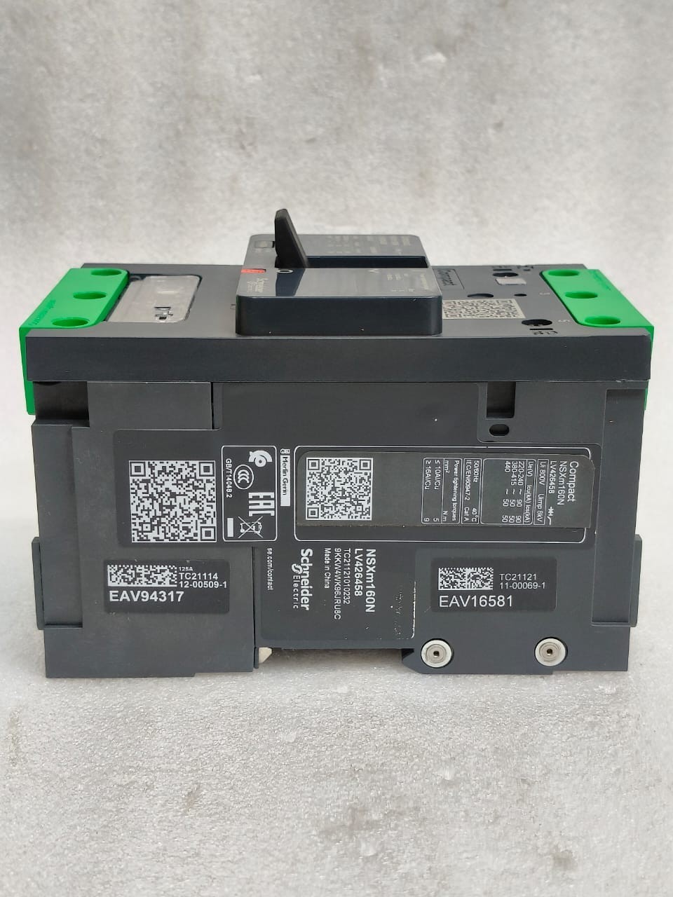SCHNEIDER ELECTRIC LV426458 CIRCUIT BREAKER 3P3D TM125D 125A 50KA/380-415V FAST