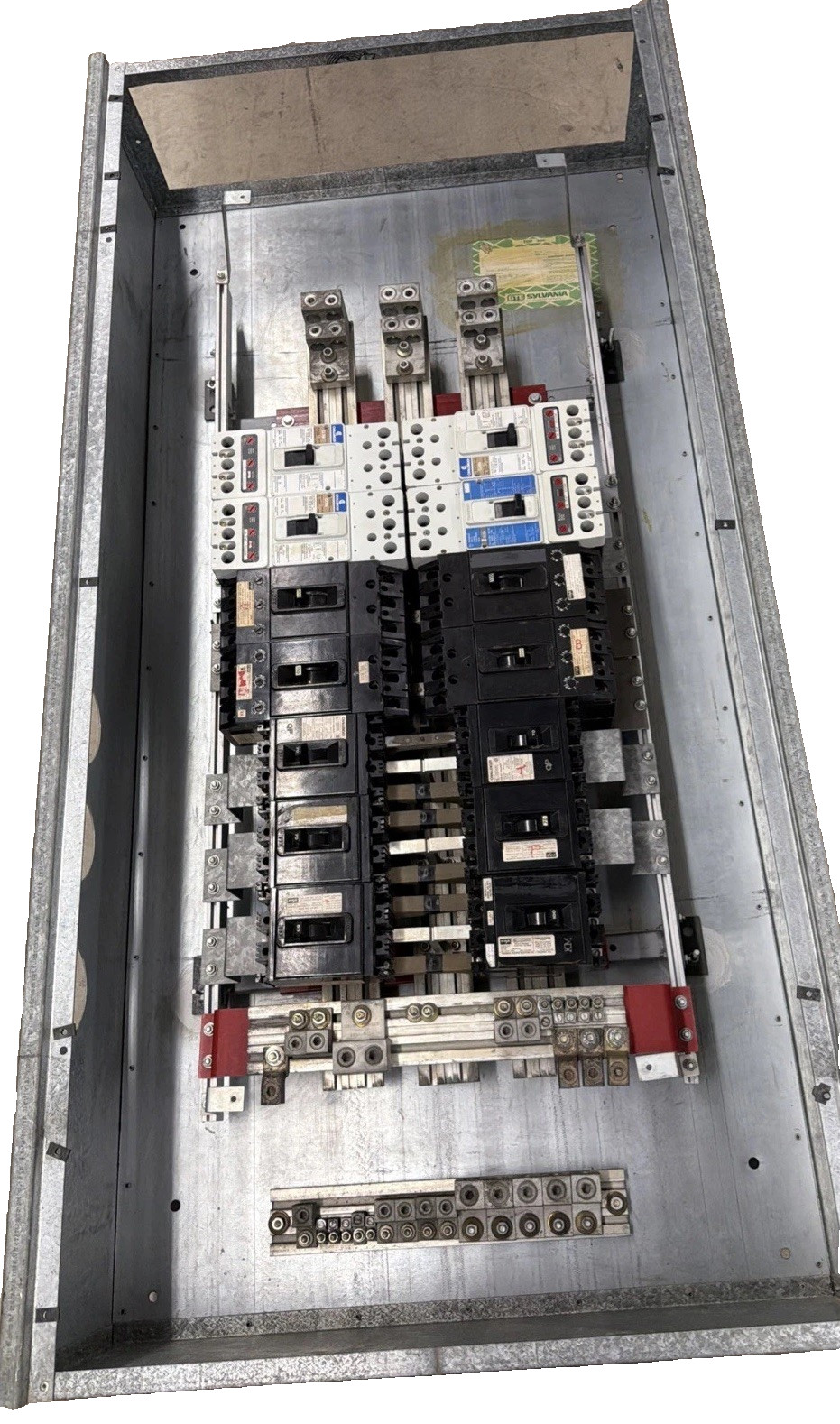 Main Lug Panelboard 1200A 3 Phase 4W Bottom/Top Feed W/Breakers 120/208V Panel