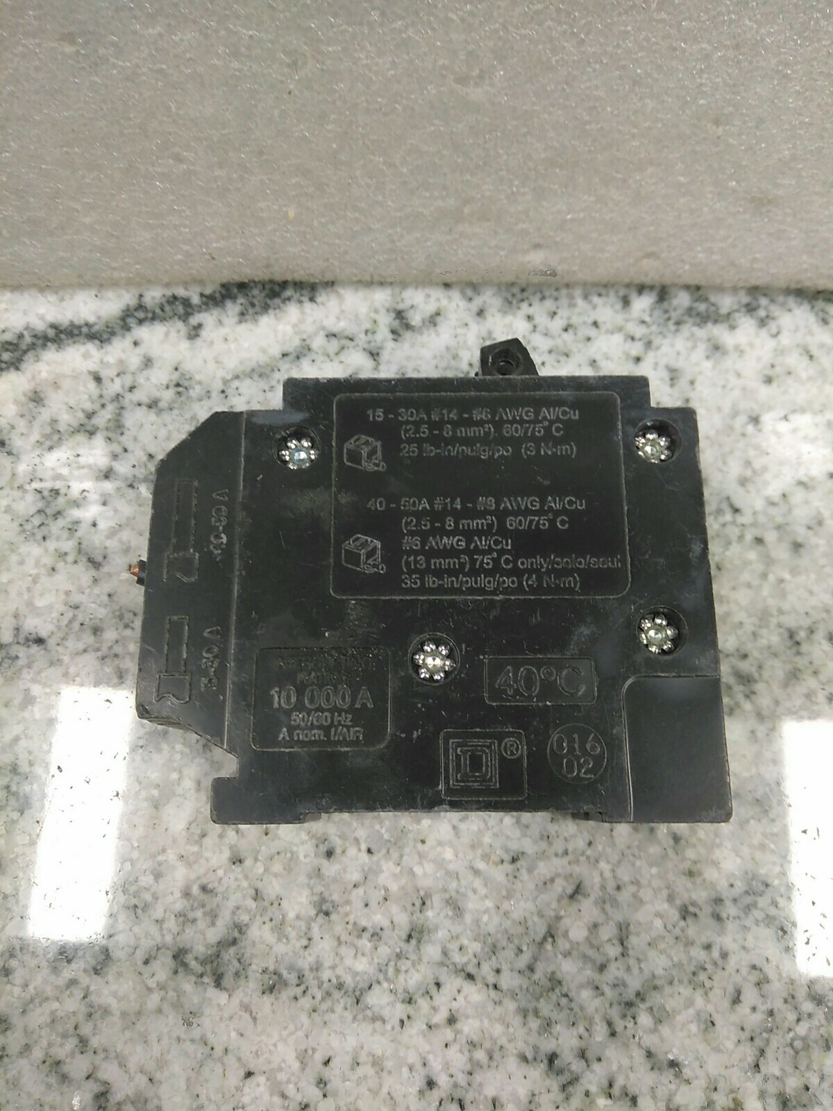 SQUARE D/BREAKER/ HOMT2020/ HOMELINE/ 20A/1Pole/240V/ HOM/TWIN/ Tandem/USE(37C3