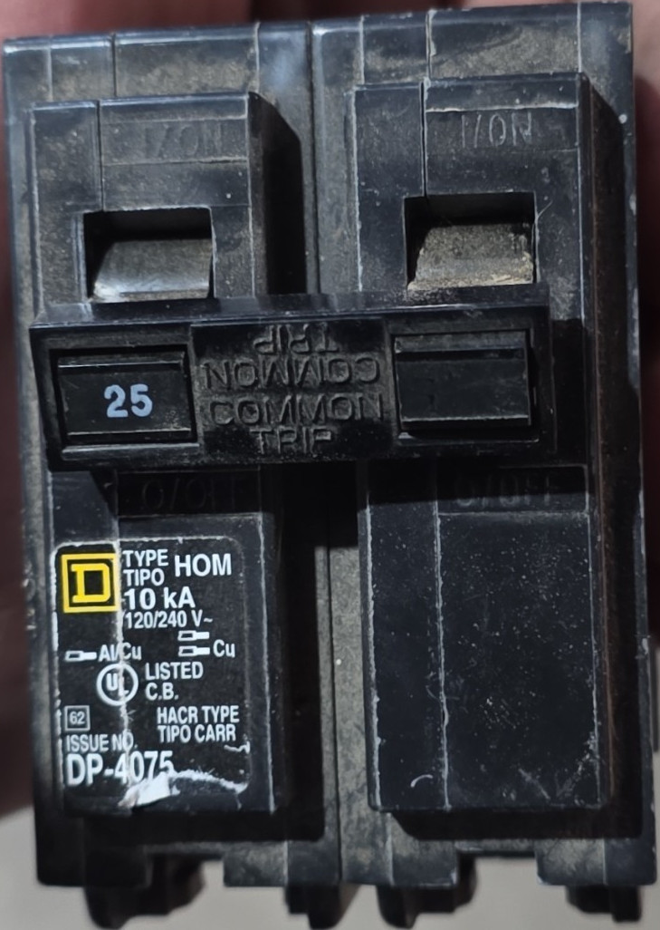 Square D DP-4075 HOM225 25A 2-Pole 120/240V AC Circuit Breaker Black Plug-In/On