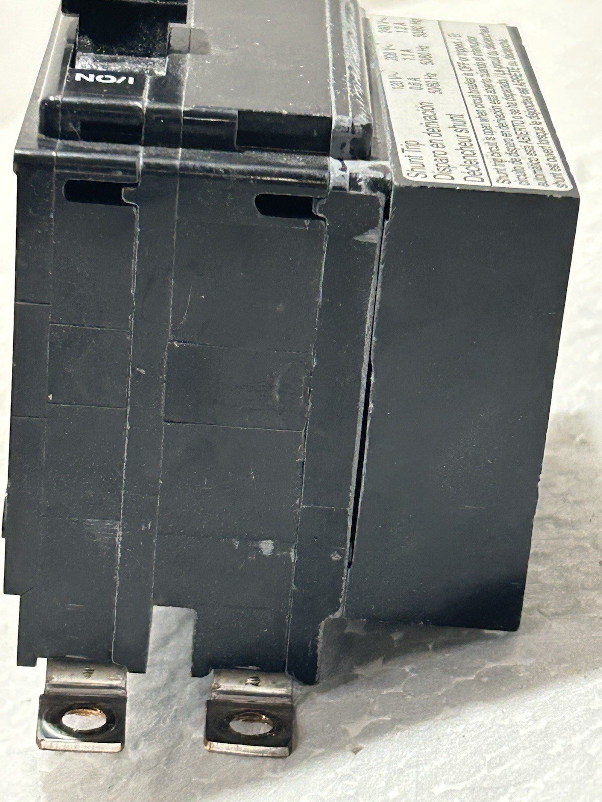 Square D QOB2301021 Shunt Trip Circuit Breaker – 30 A, 2 Pole, 120/240 VAC