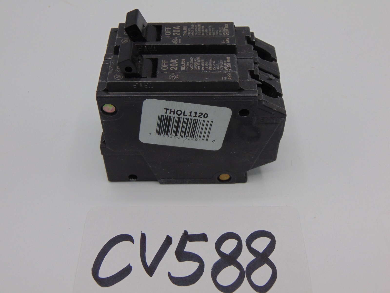 Bulk Lot of 2 GE THQL1120 1 Pole 20 Amp Plug In Circuit Breakers New