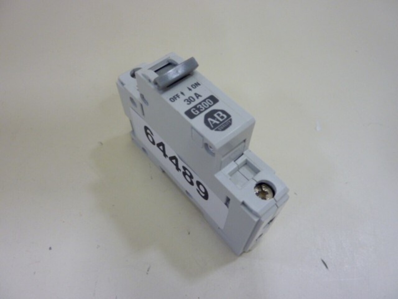 ALLEN BRADLEY 30 Amp Circuit Breaker 1492-CB1/G300 SER B Used #79612