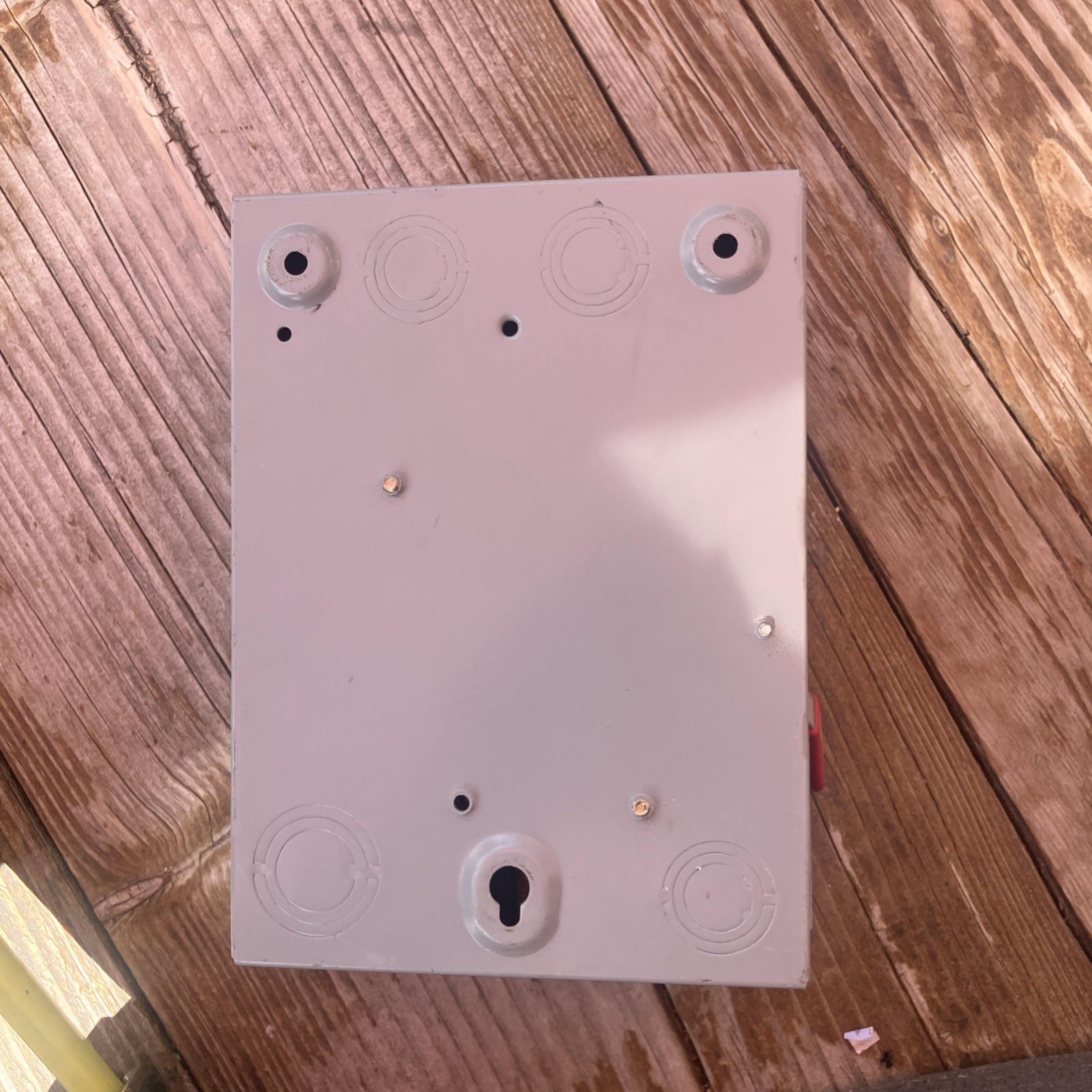 GE General Duty On / Off Switch – Panel Fuse Box – 30 Amp 240 V. AC Max. HP 7.5