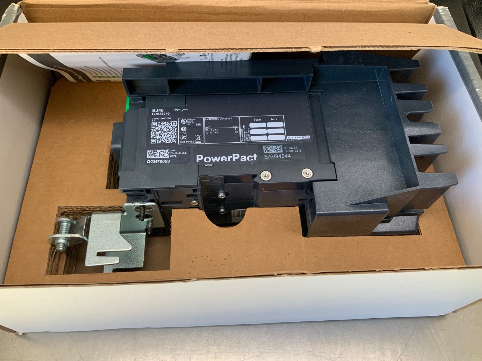 Square D BJA36040 PowerPact B Circuit Breaker 3-Pole 30A