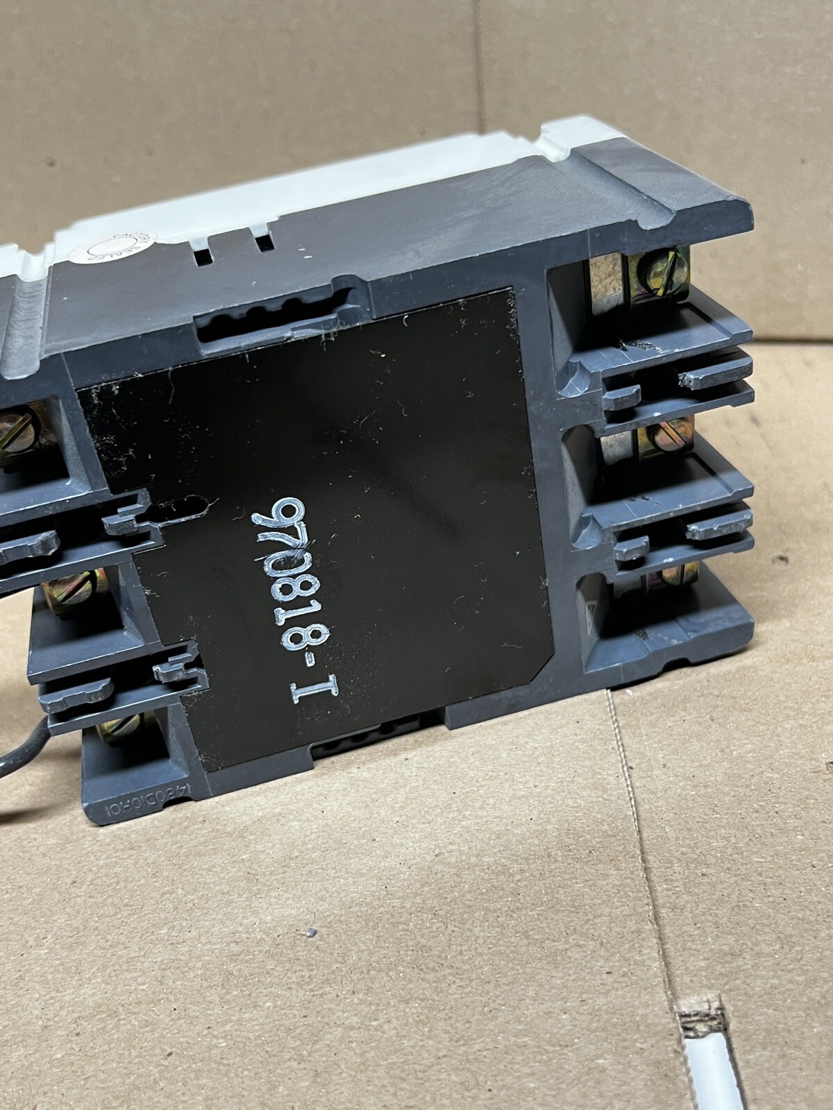Cutler Hammer Circuit Breaker Series HMCP015E0C 15 amps 3 pole
