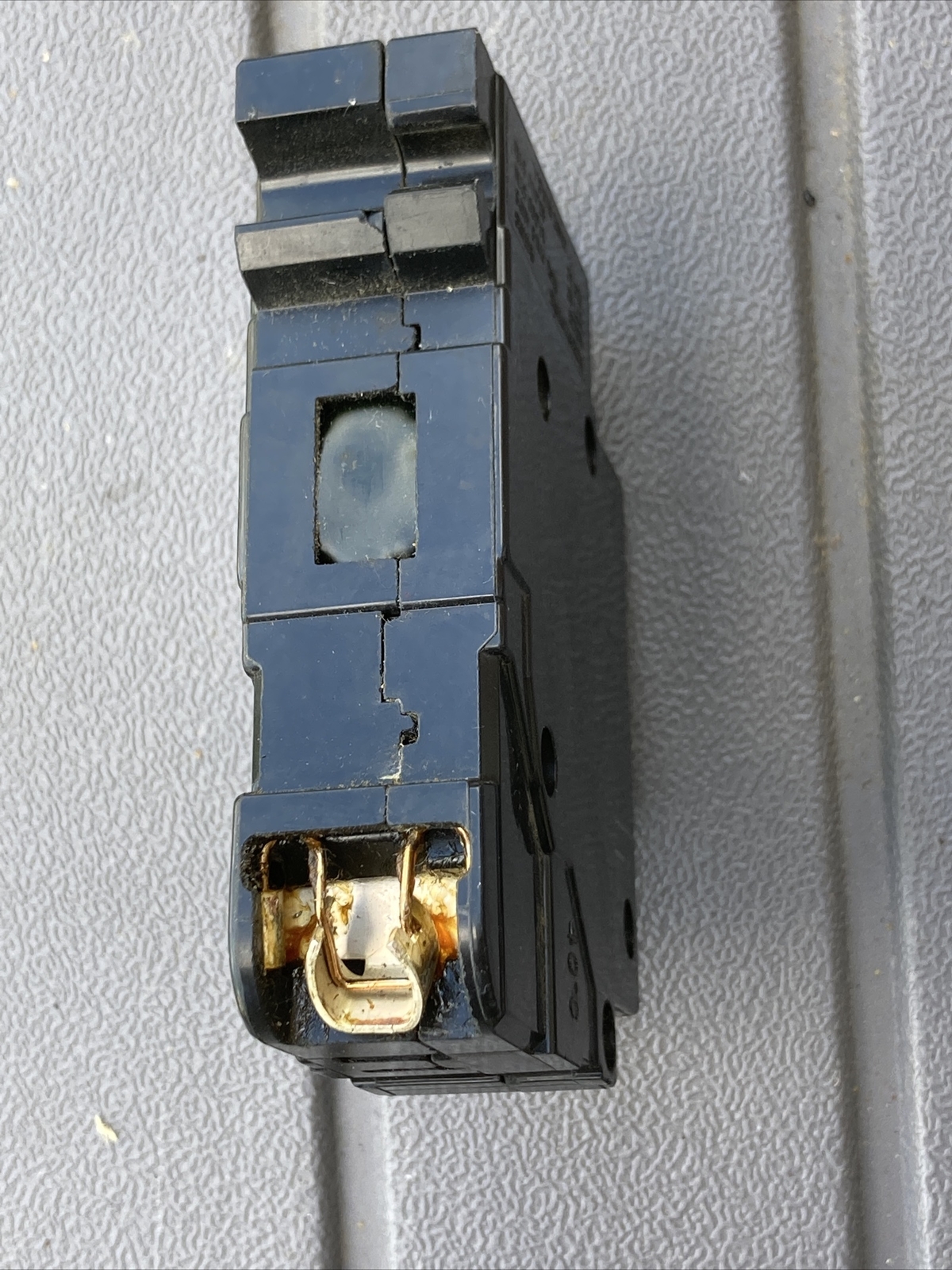 Square D single pole 20 amp Circuit Breaker Cat# EH14020 Buy more and save $$$