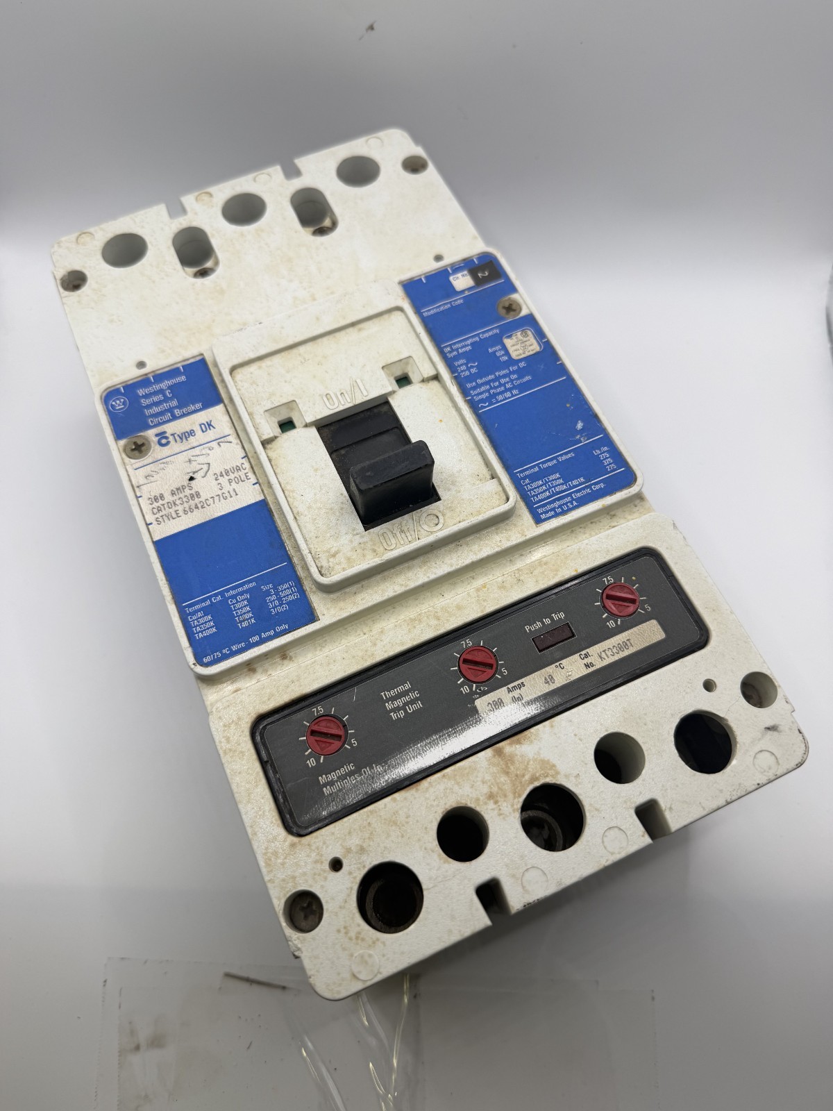 Eaton DK3300 300A 240V 3P Circuit Breaker – tested & wrnty