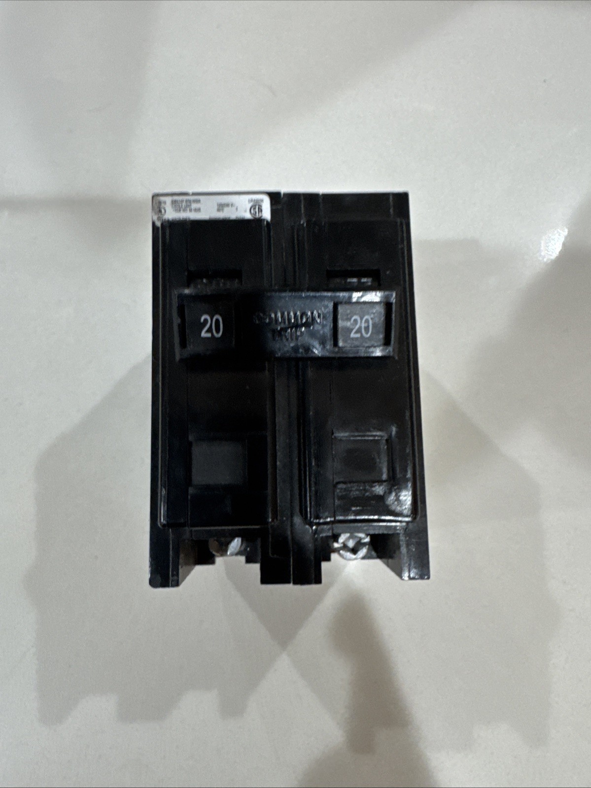 QBHW2020 EATON Quicklag 20a 240v Used Tested
