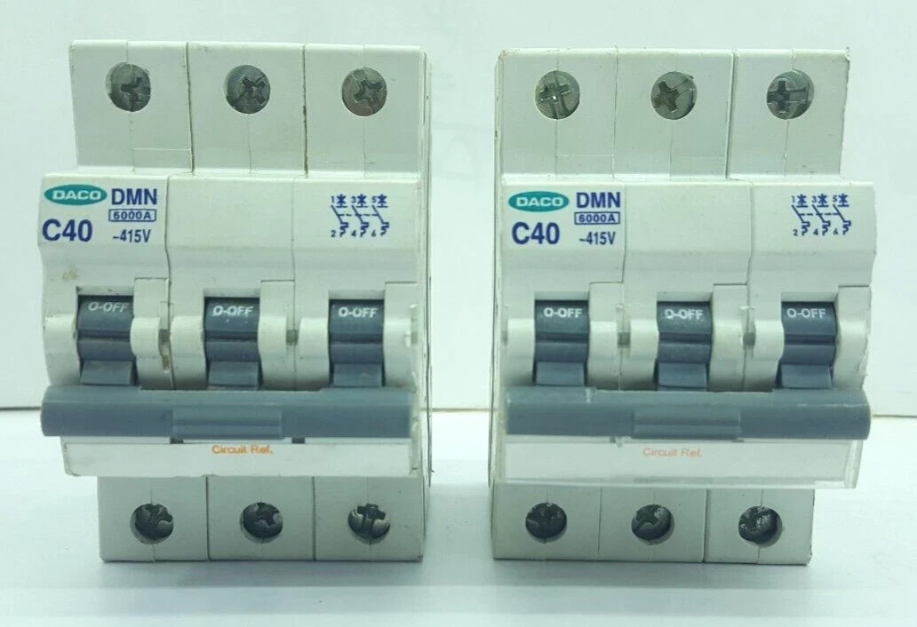 DACO C40 MINIATURE CIRCUIT BREAKER / LOT OF