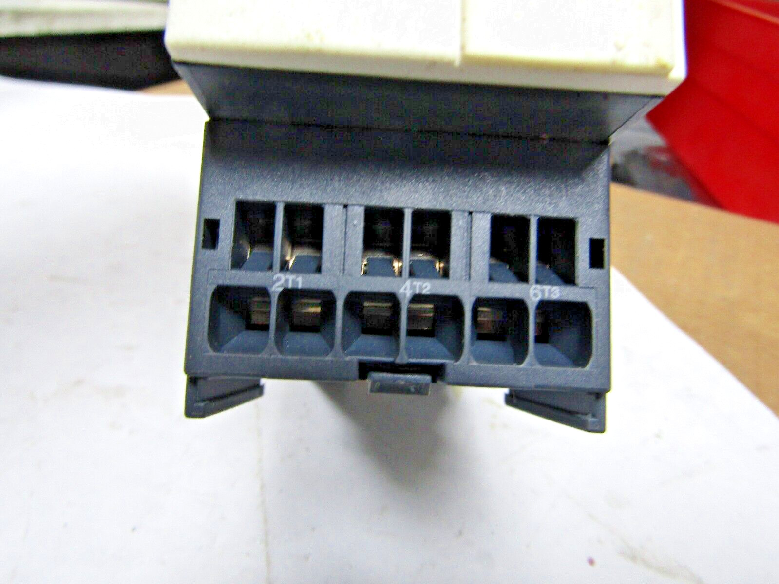 ✌️TELEMECANIQUE GV2ME083/2.5-4A MOTOR CIRCUIT BREAKER DISCONNECT 2.5-4 AMPS