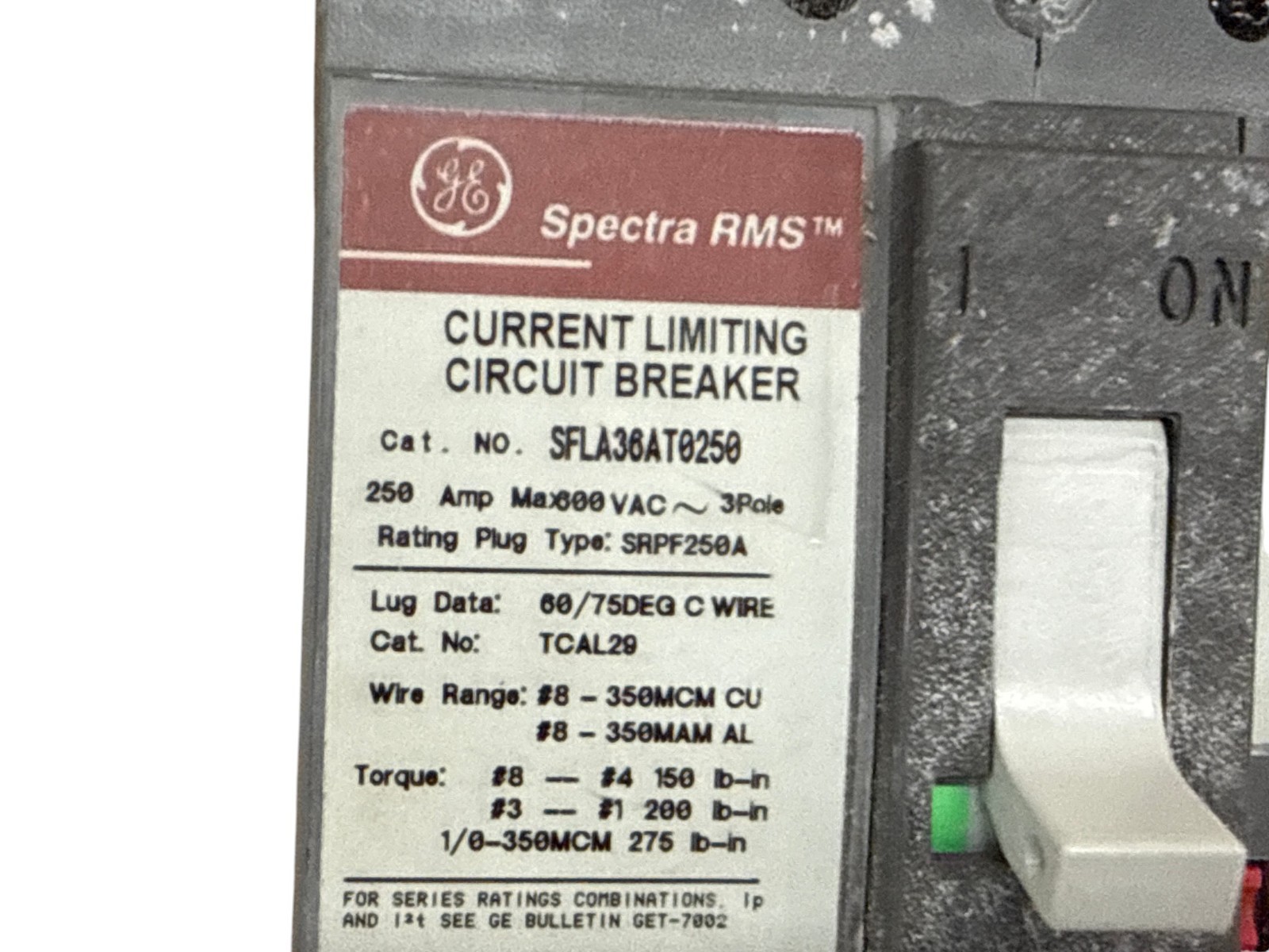 GE SFLA36AT0250 250A 3-POLE 600V SPECTRA RMS 65KA W/ 250A PLUG CIRCUIT BREAKER