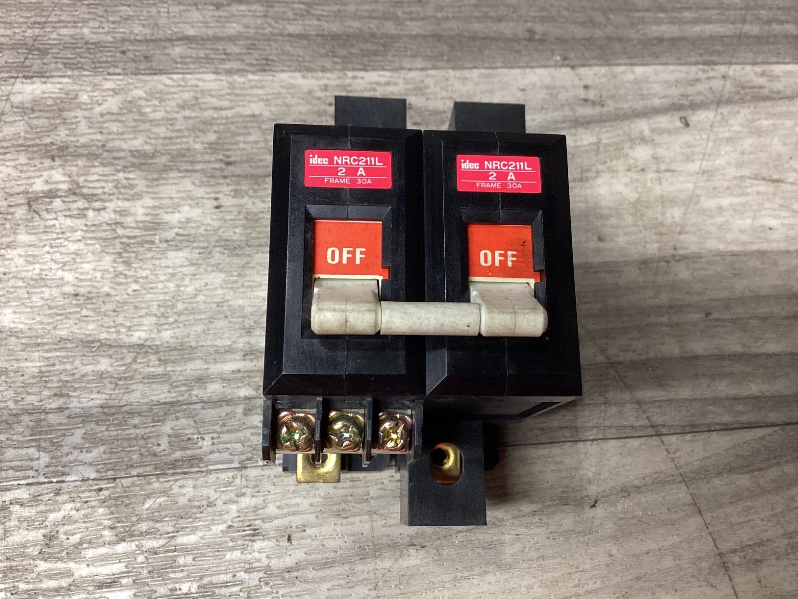IDEC NRC211L 2A CIRCUIT BREAKER #122N146