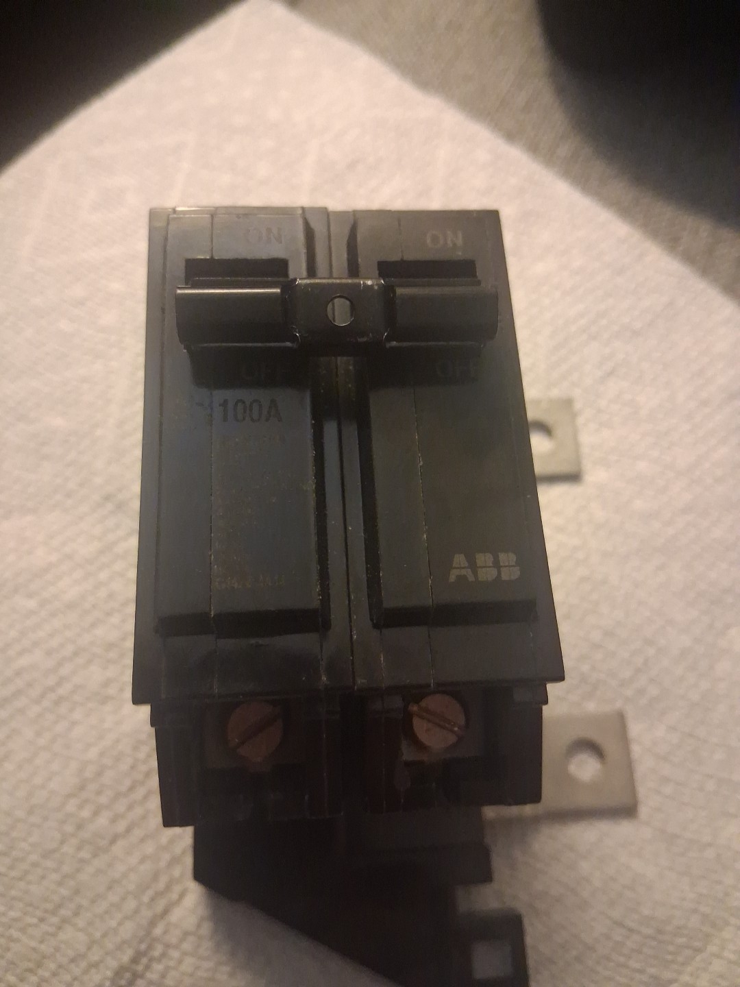 GE THQMH100 MOD. K 100A Main Breaker Kit 2-Pole 120/240V Bolt-On Screw Terminal