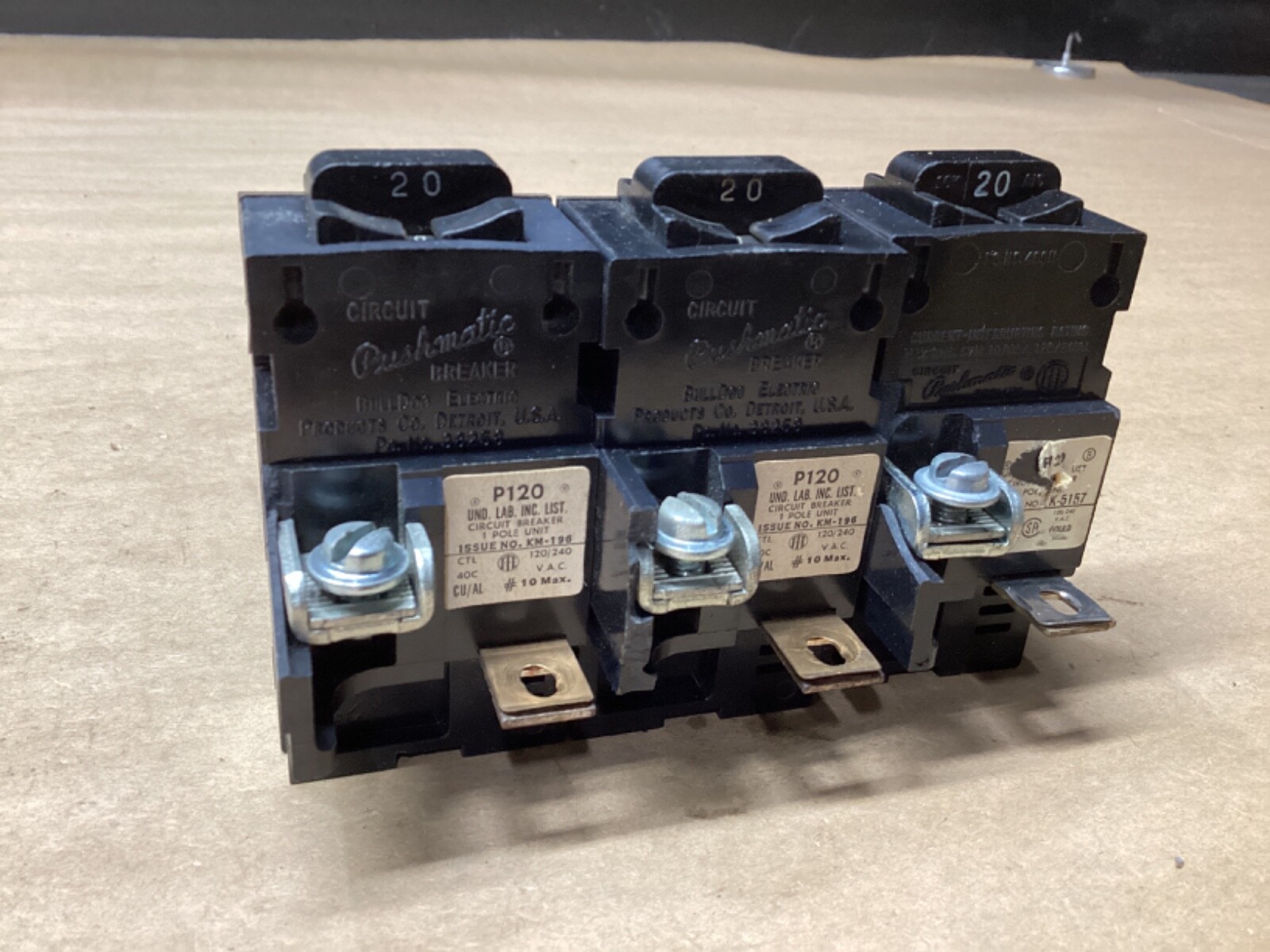 LOT OF 3 PUSHMATIC BREAKER BULLDOG ELECTRIC P115, 15A, 1P 120/240V #106F316*CO