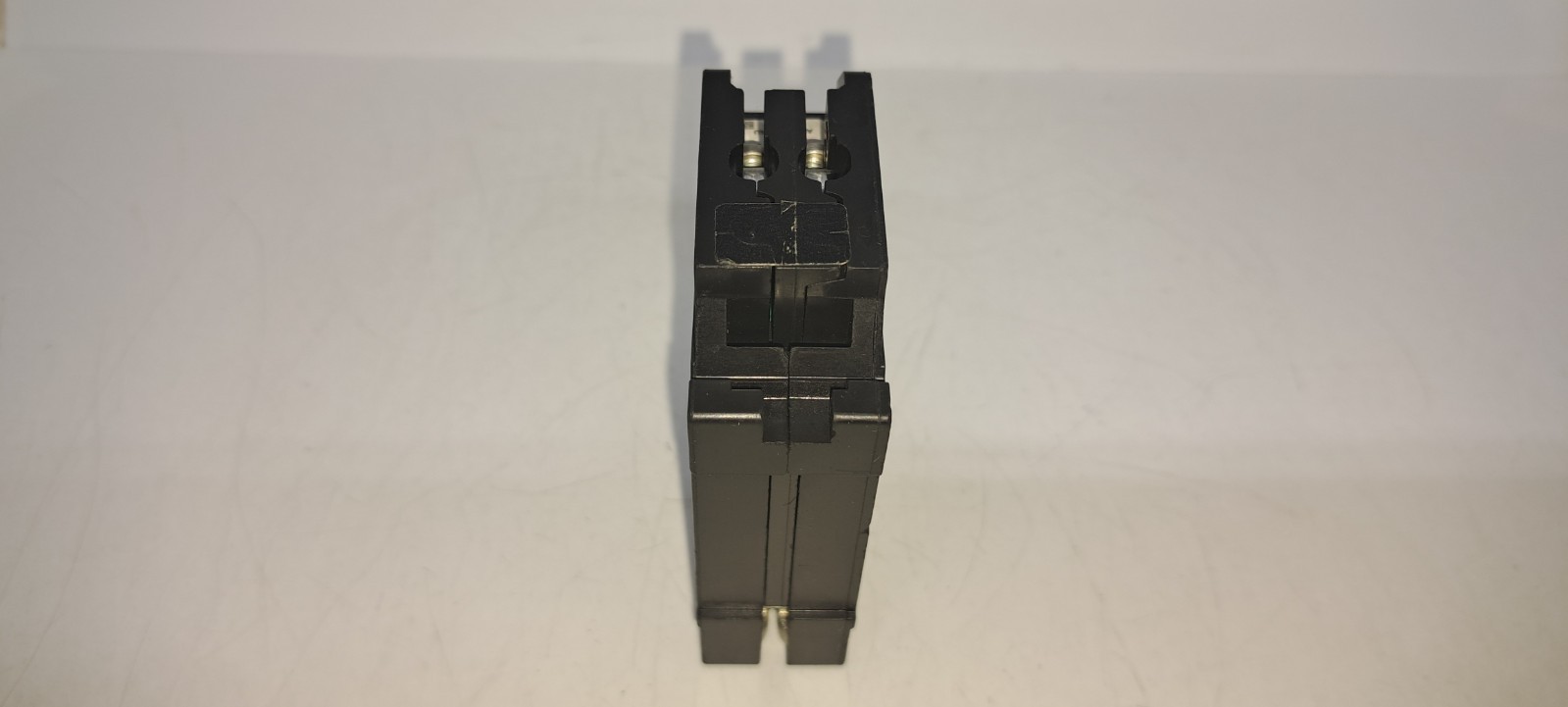 Square D HOMT1520 15 Amp 20 Amp 1 Pole 120/240V Tandem Circuit Breaker NEW