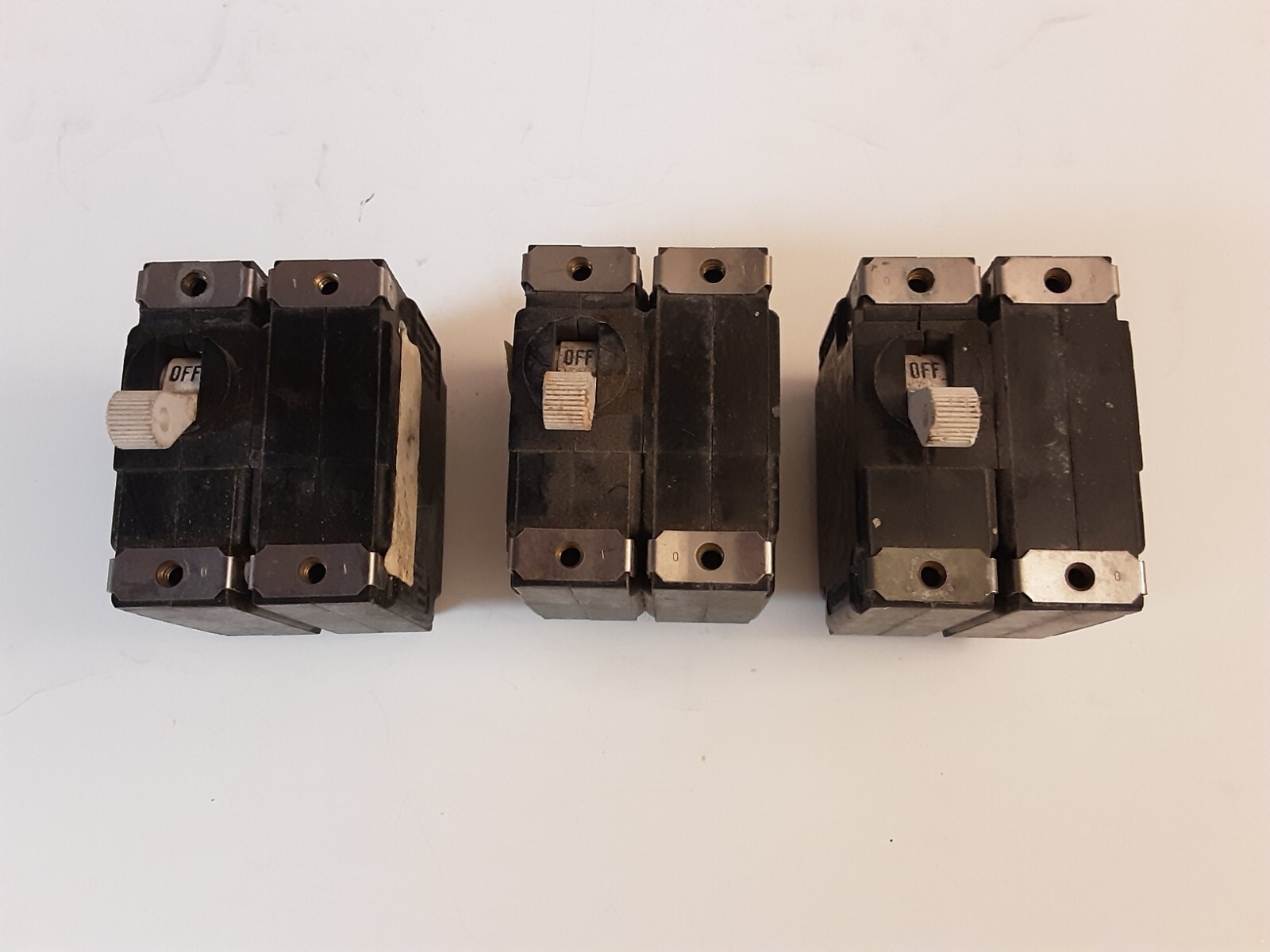 Heinemann Lot Of 3 Circuit Breaker JA25-V3-BB-01-W-A 15 amp 65V