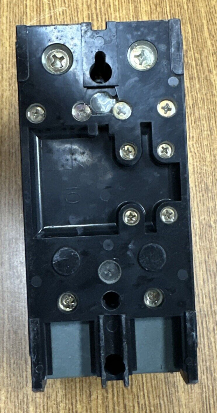 SQUARE D QBL22225 225A 2P 240VAC CIRCUIT BREAKER **USED GUARANTEED**