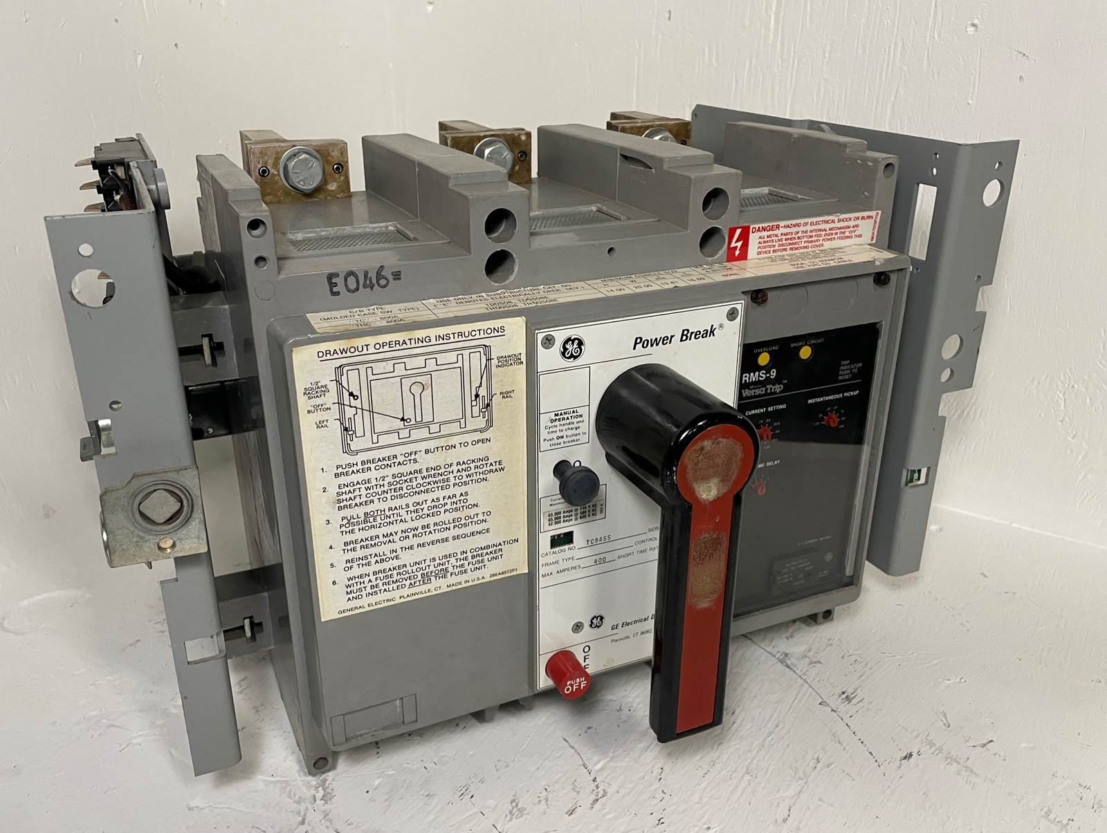 GE TC84SS 400A Power Break Circuit Breaker w/ 225 Amp Plug General Electric LI