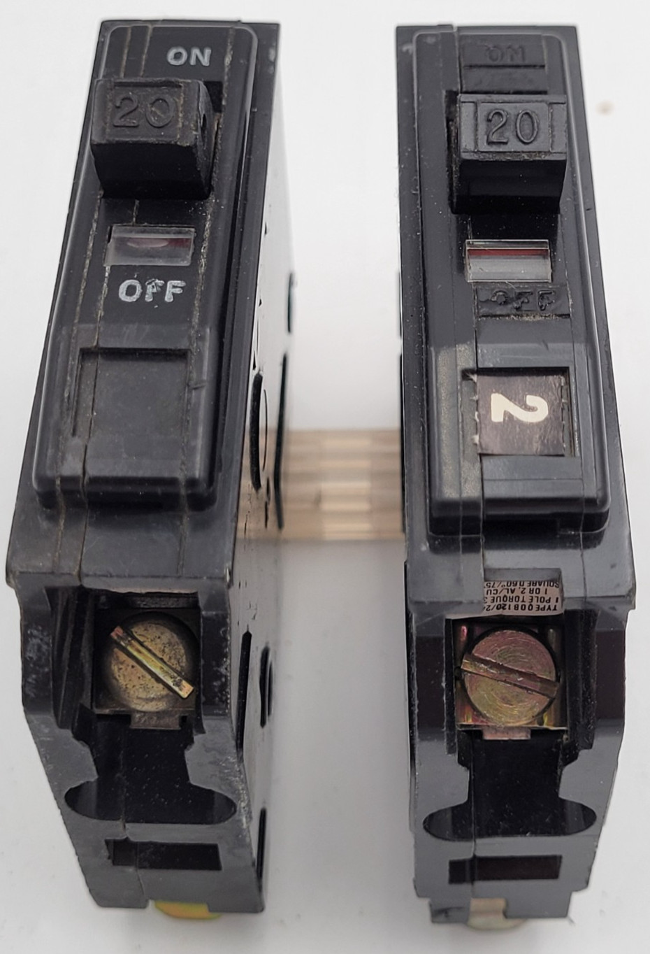 Square D QOB120 20A 1-Pole Bolt On Circuit Breakers Type QOB (Lot of 10) USED