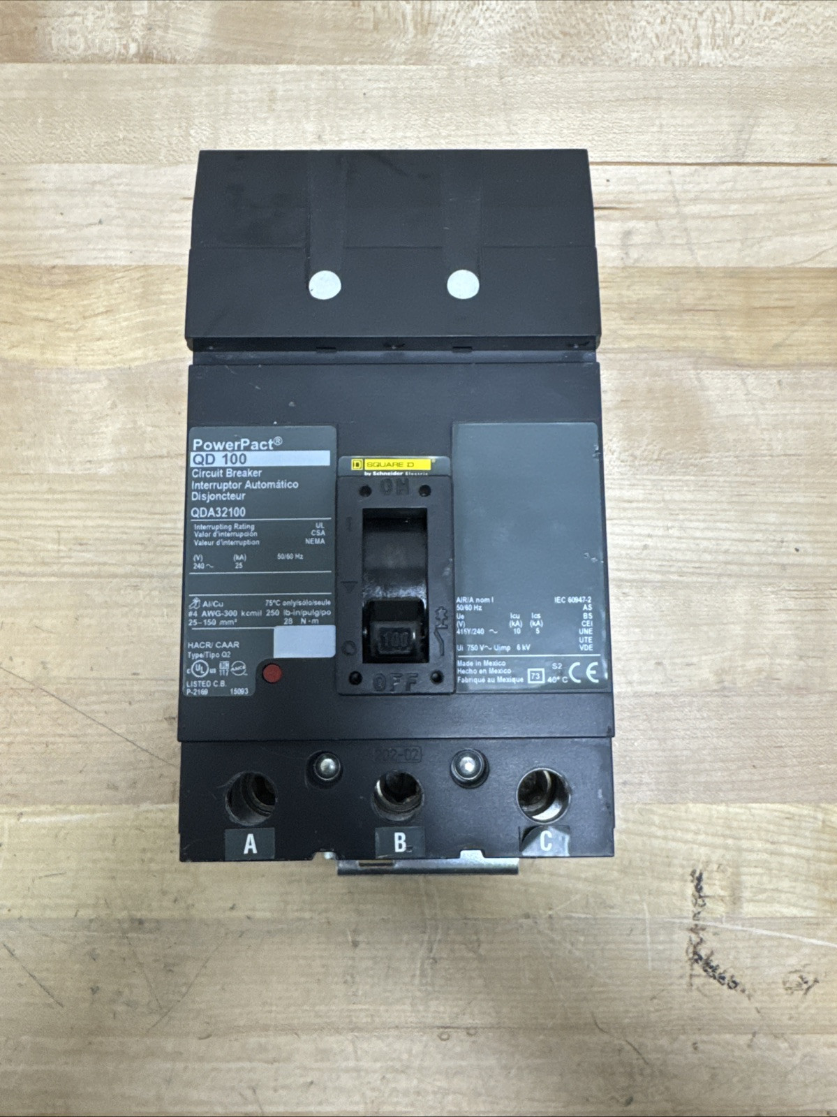 SQUARE D QDA32100 QDA I-LINE 3 POLE 100 AMP 240v CIRCUIT BREAKER POWERPACT