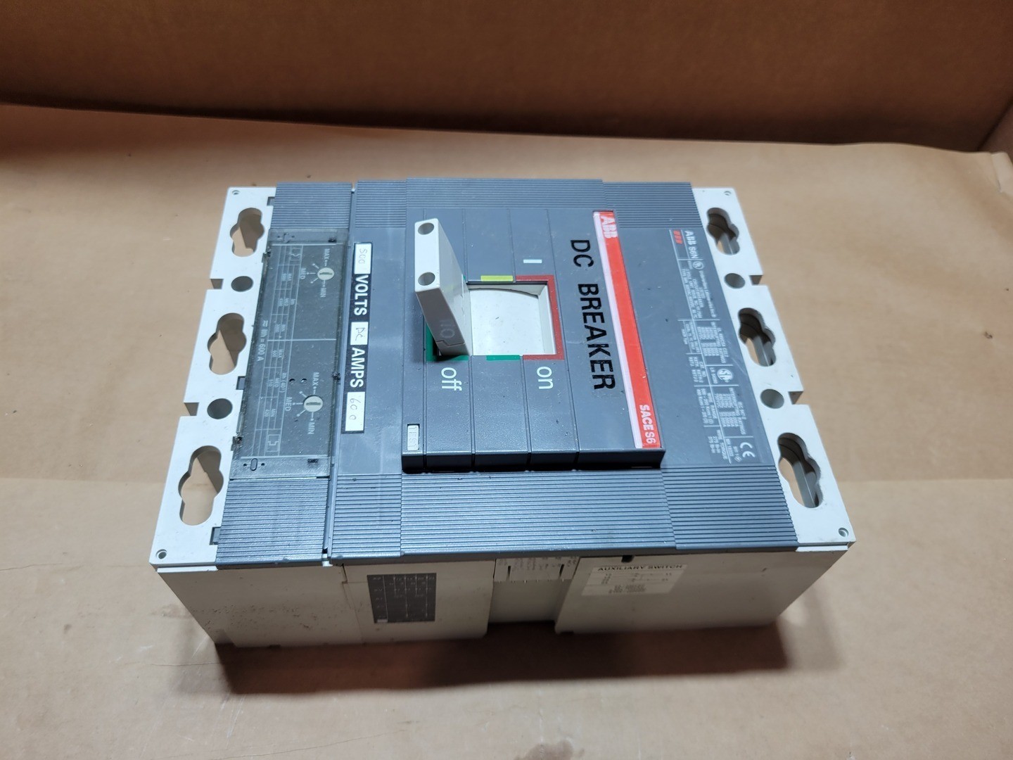 ABB S6N 600 Amp, 3 Pole, 500 Volts DC Circuit Breaker SACE – Electrical