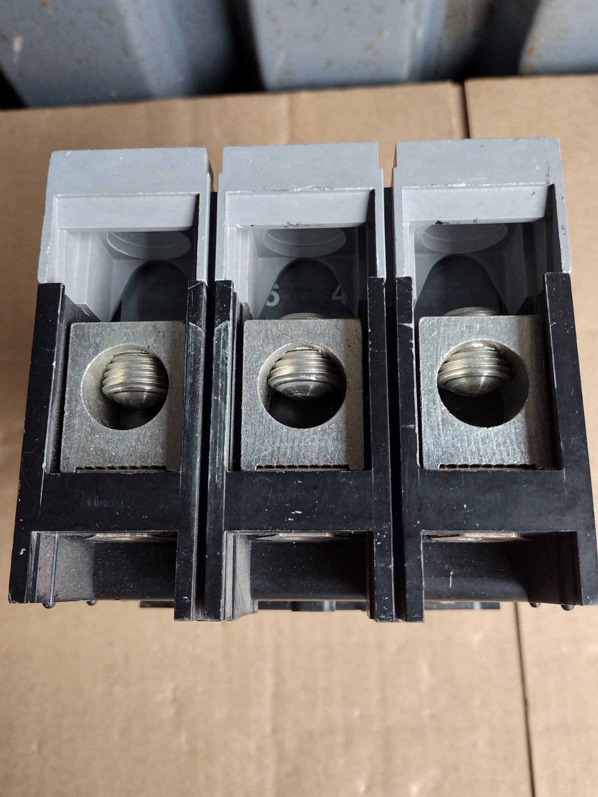 Siemens FXD63B150 Sentron Series 150A 600V 3P Circuit Breaker FXD6-A