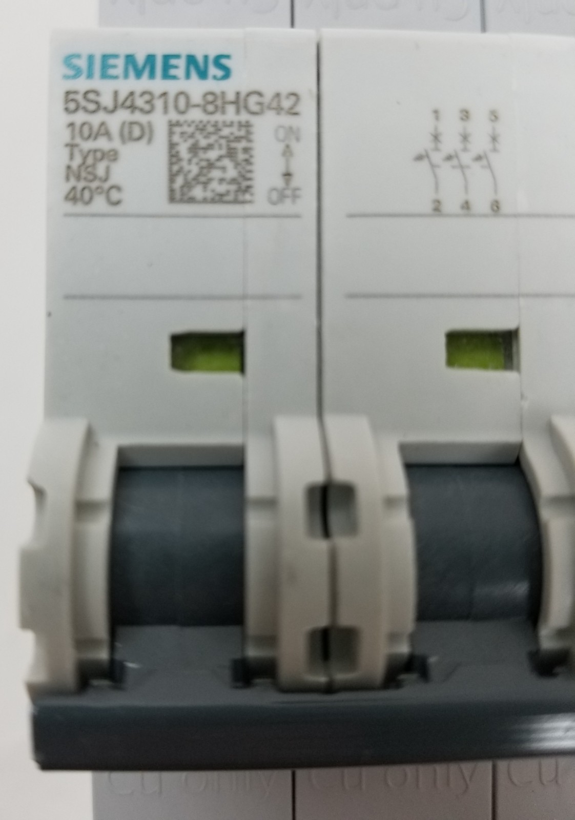 Siemens 5SJ4310-8HG42 Mini Circuit Breaker 10A 3-Pole 480Y/277V D-Char NEW