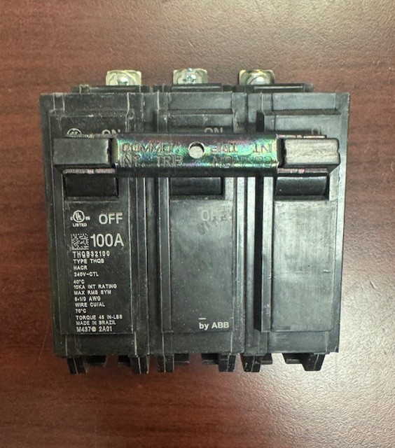 THQB32100 THQB 3 Pole 100 Amps 120/240Volt Bolt-On BRAND NEW GE ABB Breaker