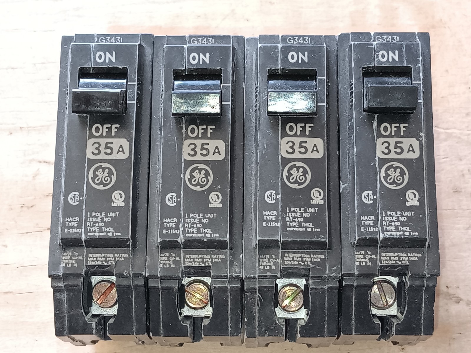 4 x General Electric TYPE THQL THQL1135 35 AMP 1 Pole 240VA GROVE breaker NOS