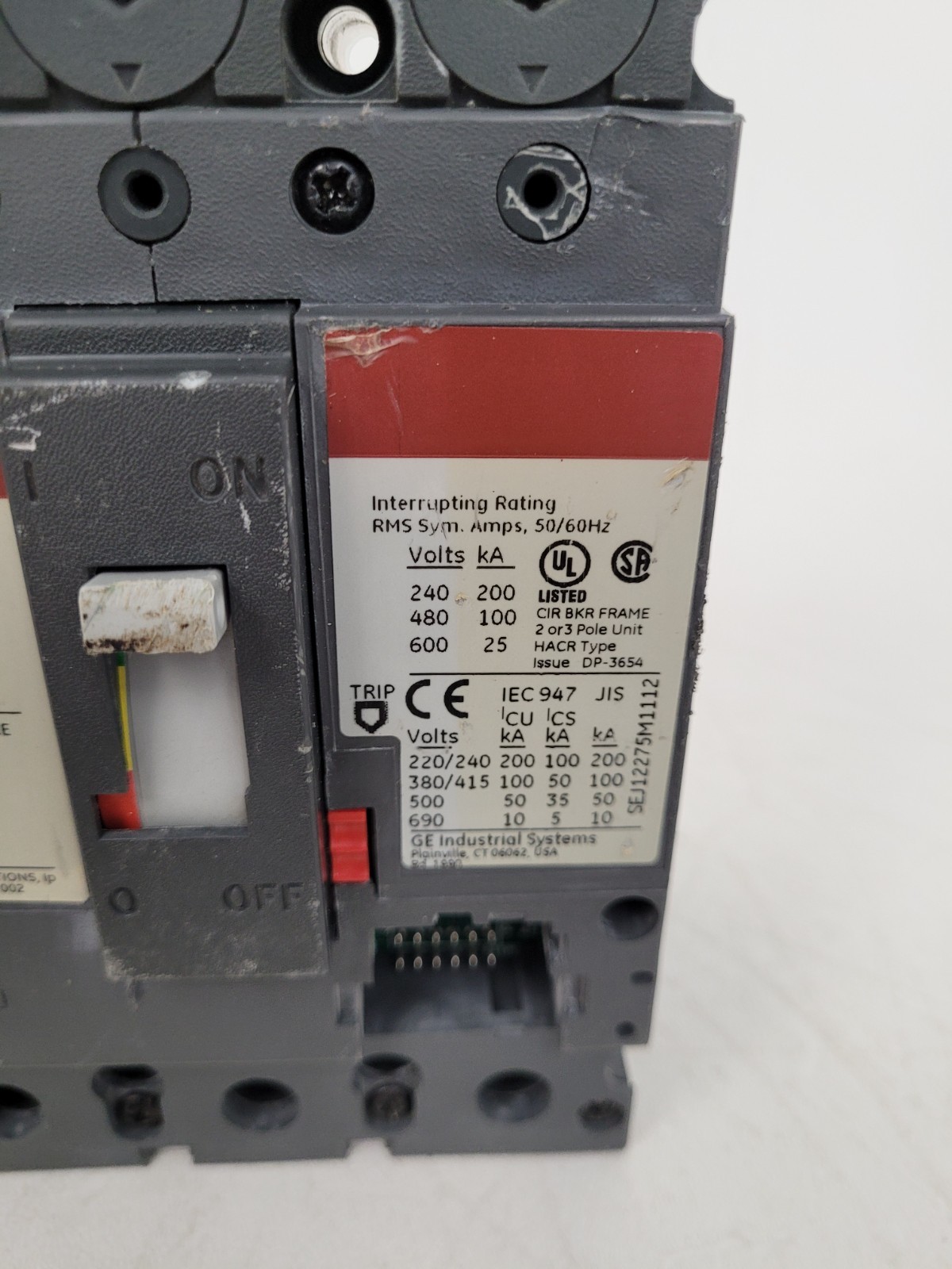 SEPA36AT0100 GE 100 Amp Circuit Breaker Frame Only – Next Day Option