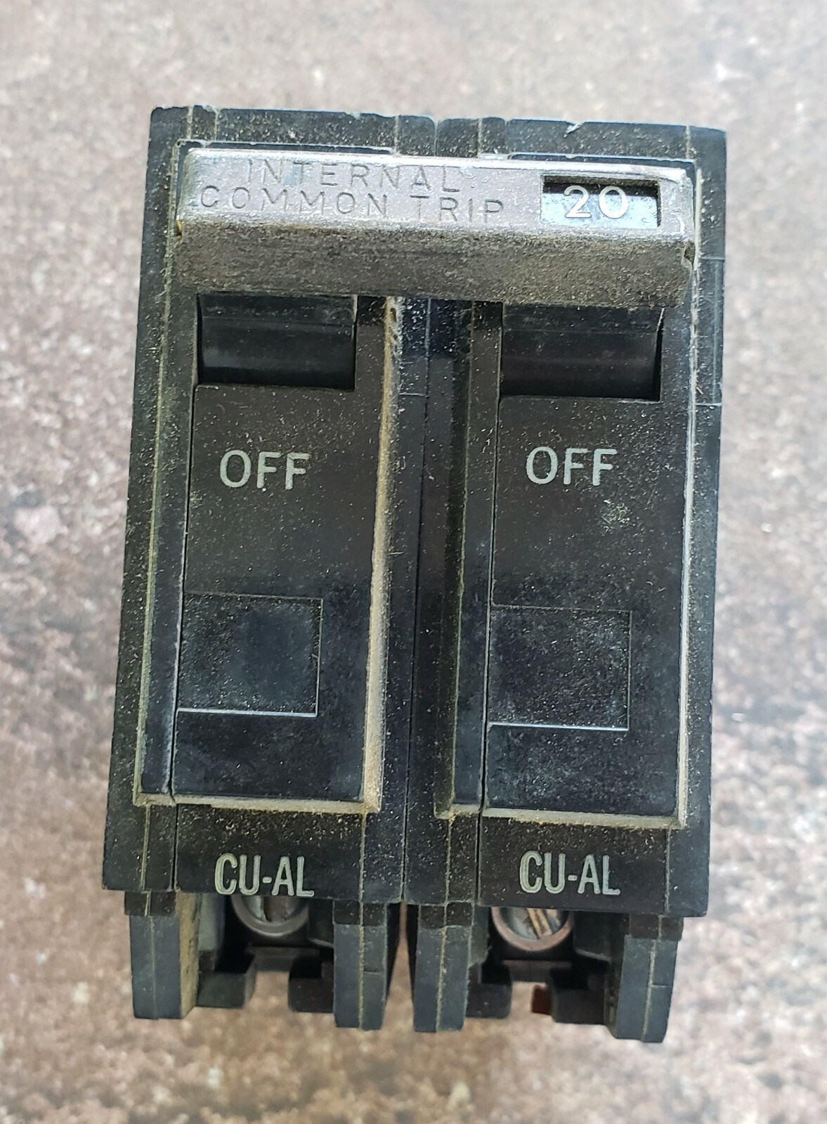 THQL2120 GE CIRCUIT BREAKER 2P, 120/240V, 20A TYPE TQL-AC, STYLE B