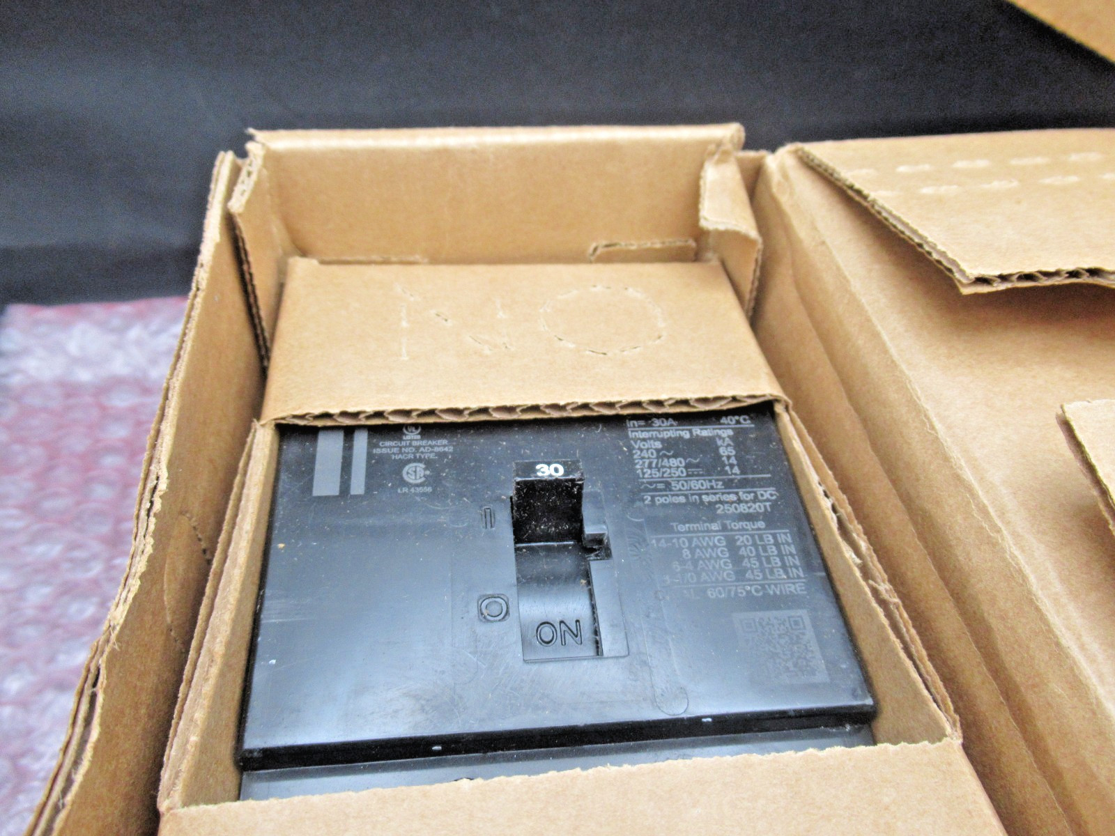 Eaton GHB3030 Industrial Circuit Breaker 30A, 3-Pole, 277/480V *BRAND NEW*