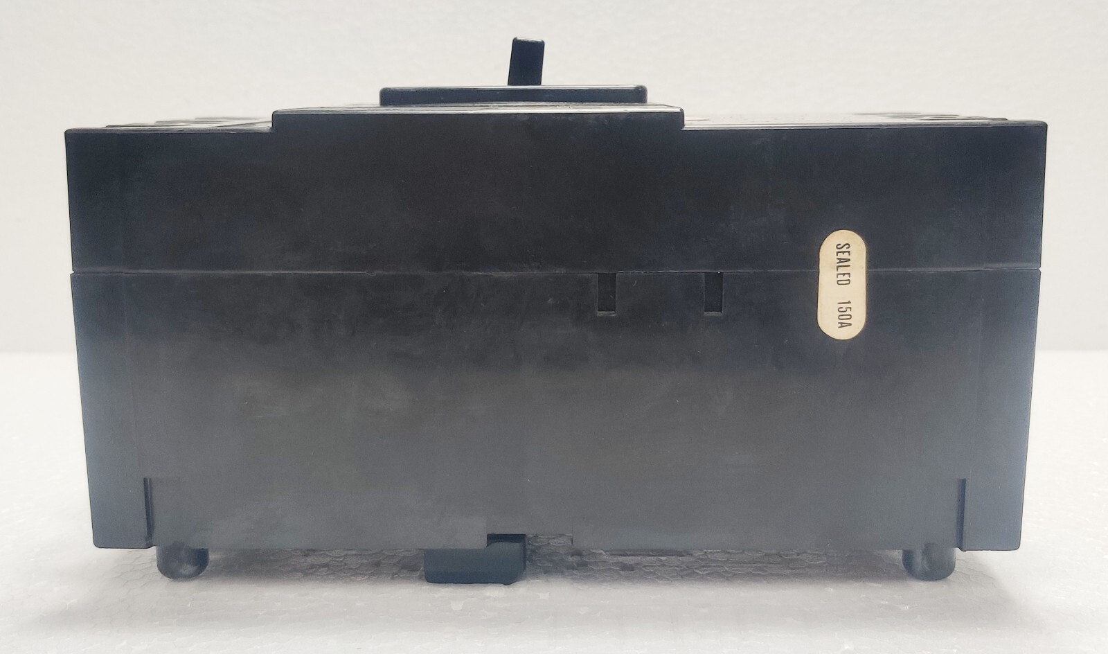 Terasaki Circuit Breaker TG-225B AC600V DC250V 150A 3 POLES