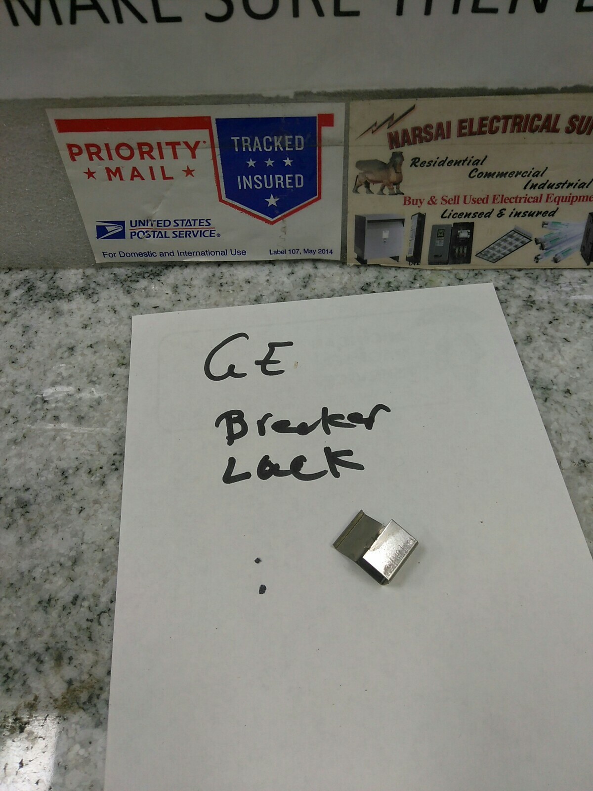 GENERAL ELECTRIC THL103 HANDLE LOCKING DEVICE MODEL 5 (CE2