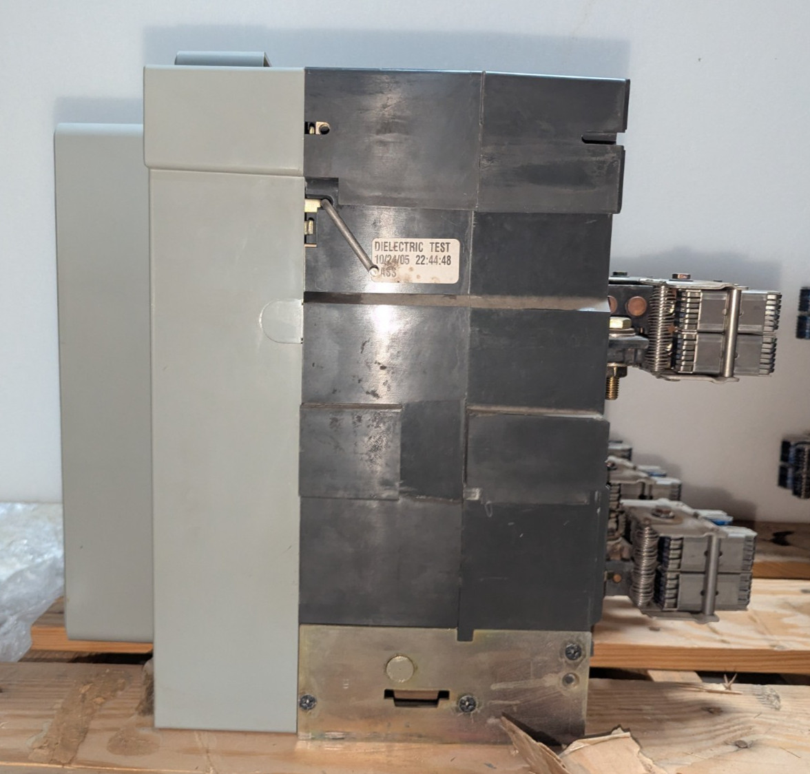 EATON CUTLER-HAMMER MAGNUM DS MDS6163WEA 1600AMP LOW VOLTAGE AC CIRCUIT BREAKER