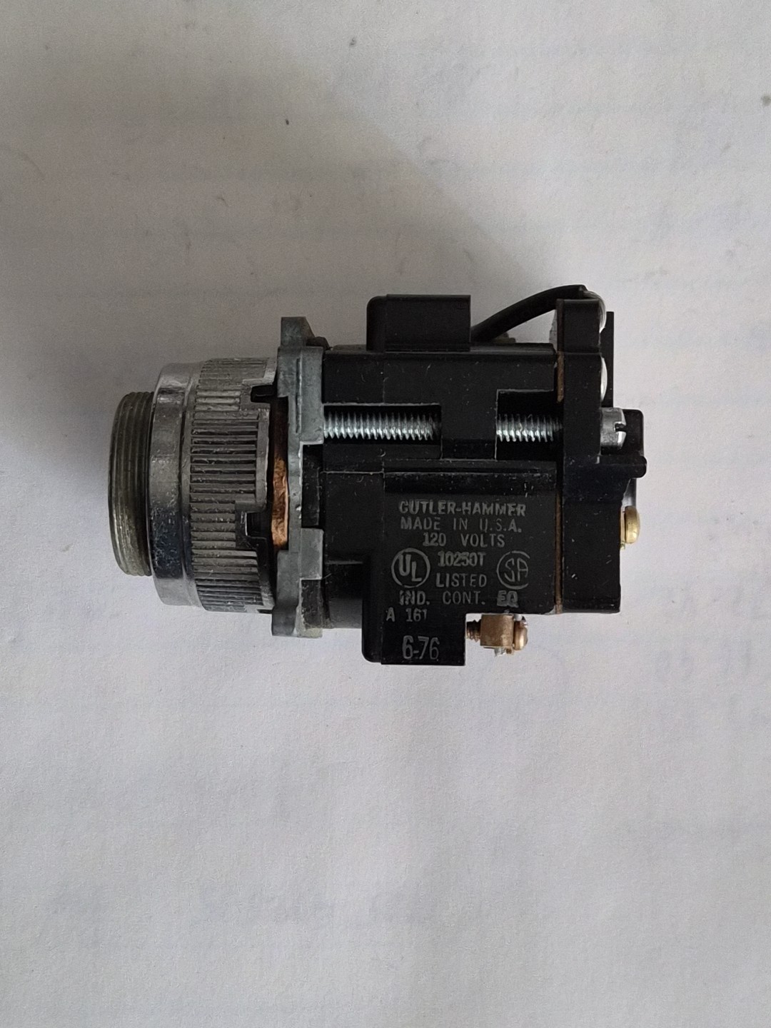 CH 10250T231 INDICATOR LIGHT & PUSHBUTTON w/ 10250T CONTACT BLOCK, NOS.