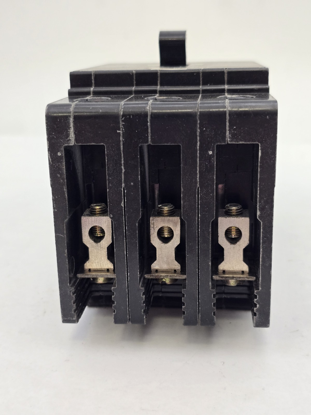 Square D EDB34020 Bolt-On Circuit Breaker 20A 3P 480Y/277V EDB