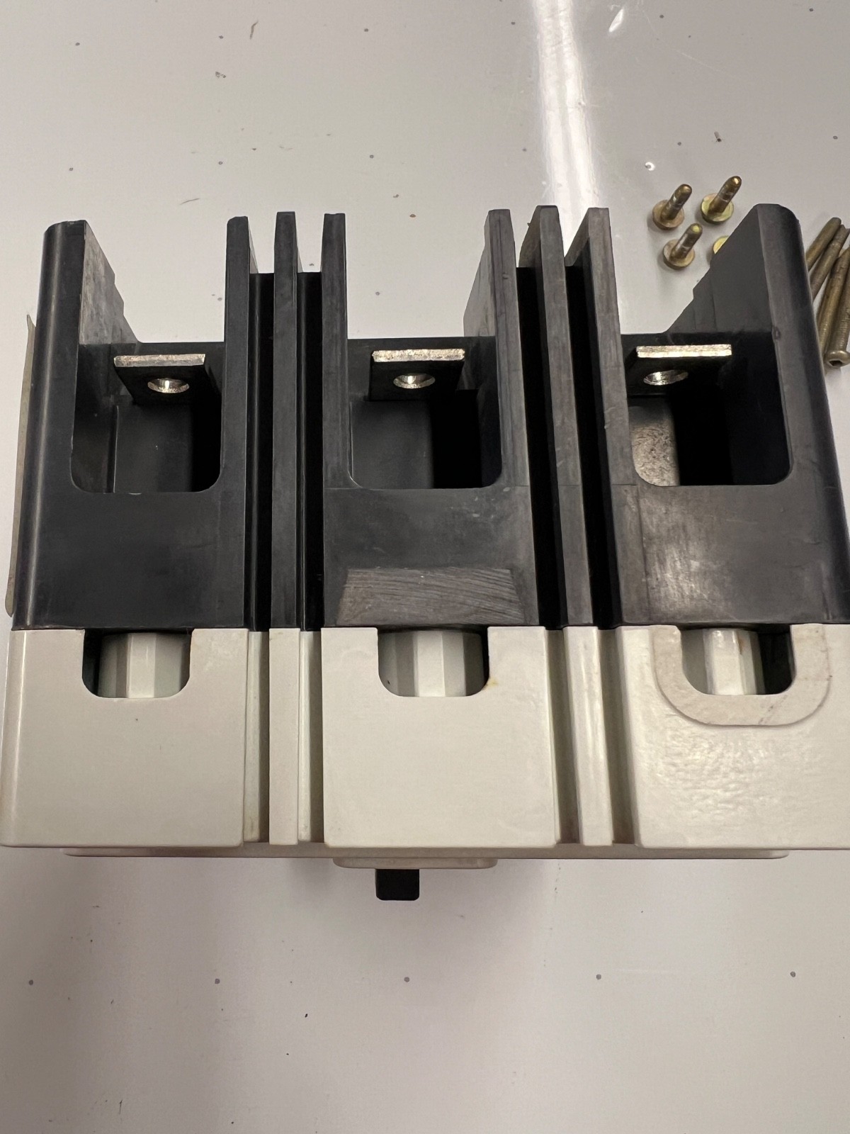 Westinghouse EHD3080 EHD 80A 80 Amps 480V 3 Pole Circuit Breaker Eaton Cutler
