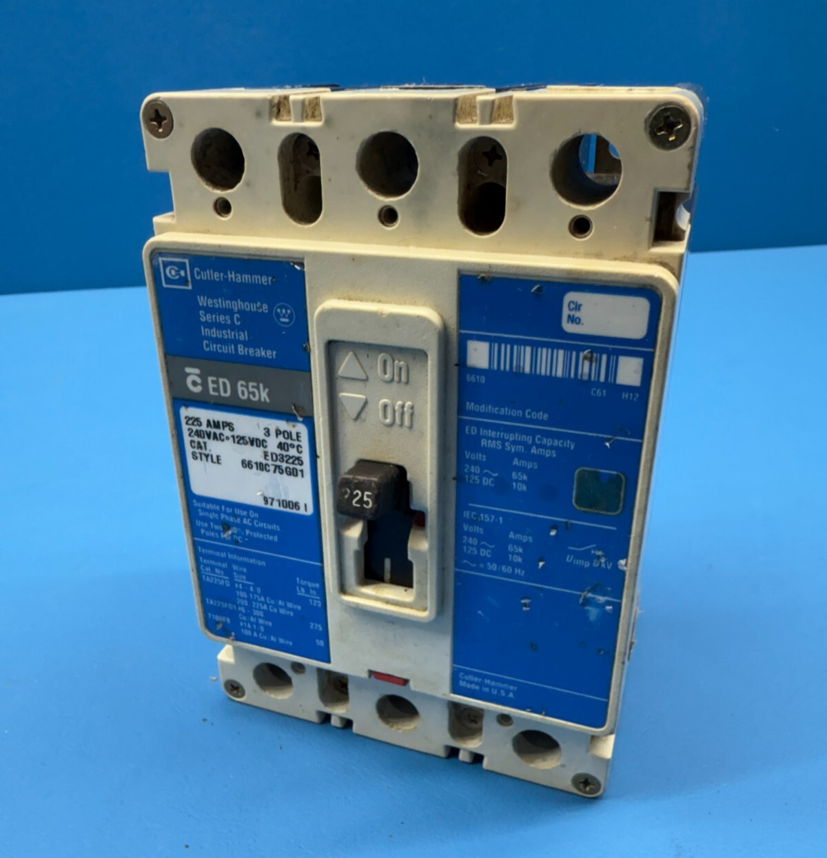 Cutler-Hammer ED3225 Westinghouse 3-Pole 240VAC Industrial Circuit Breaker