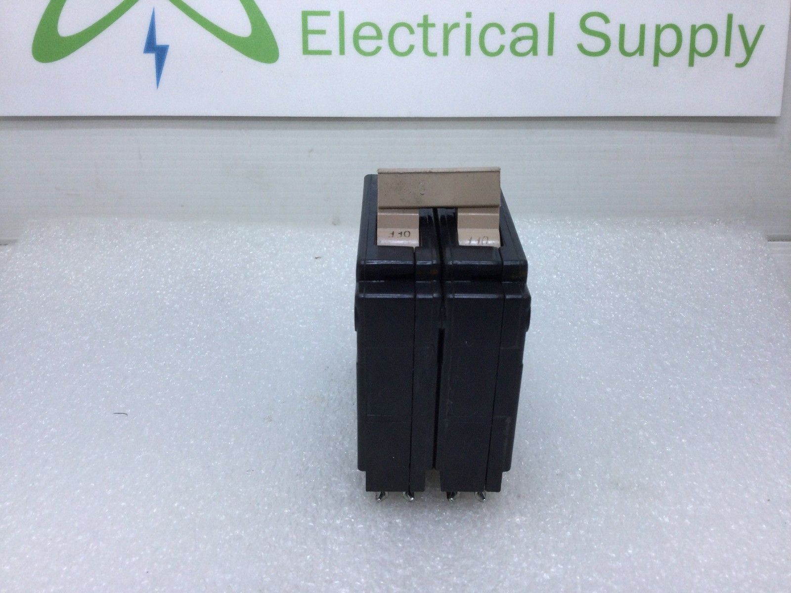 Cutler-Hammer CH260 60 Amp 2-Pole 120/240V Circuit Breaker – Plastic Foot
