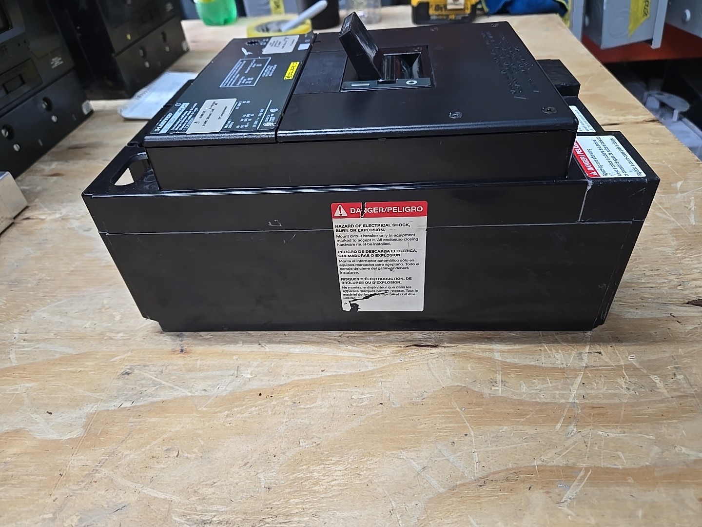 SQUARE D 300A I-LIMITER CIRCUIT BREAKER 3P 600V W/ 1500-3200A TRIP LIL363008041