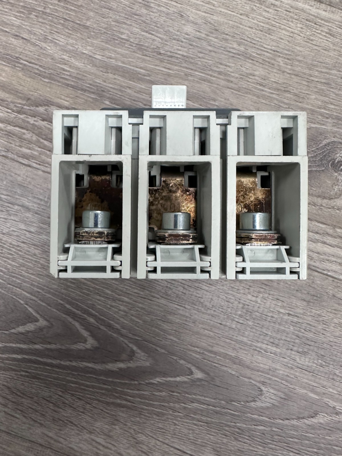 ABB SACE TMAX T3N 225 Circuit Breaker 225 Amp T3N225TW TESTED