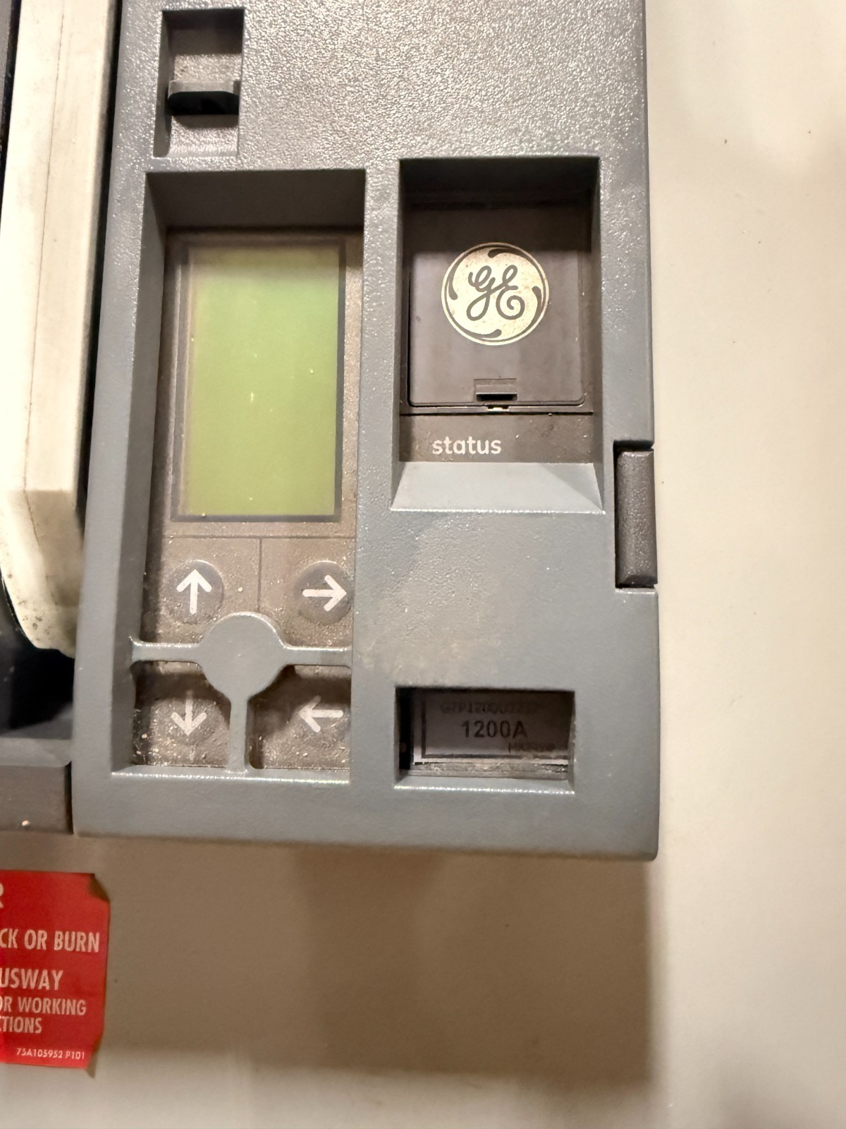 GE/ABB Spectra Busway Bolt-On Tap Bus Plug 1600A Power Break II 1200A Trip