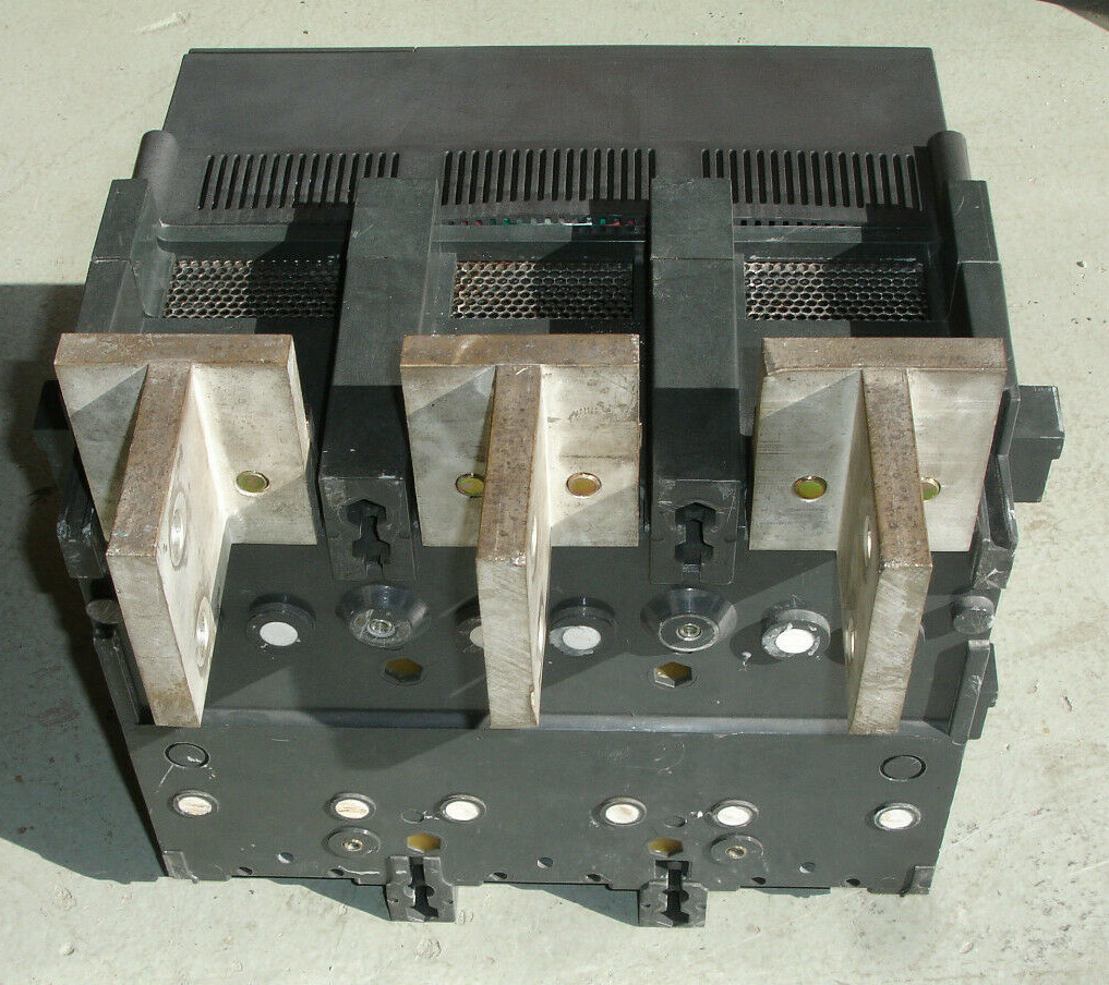General Electric Power Break II 1600 amp GE Breaker SSF16B216 Ground Fault