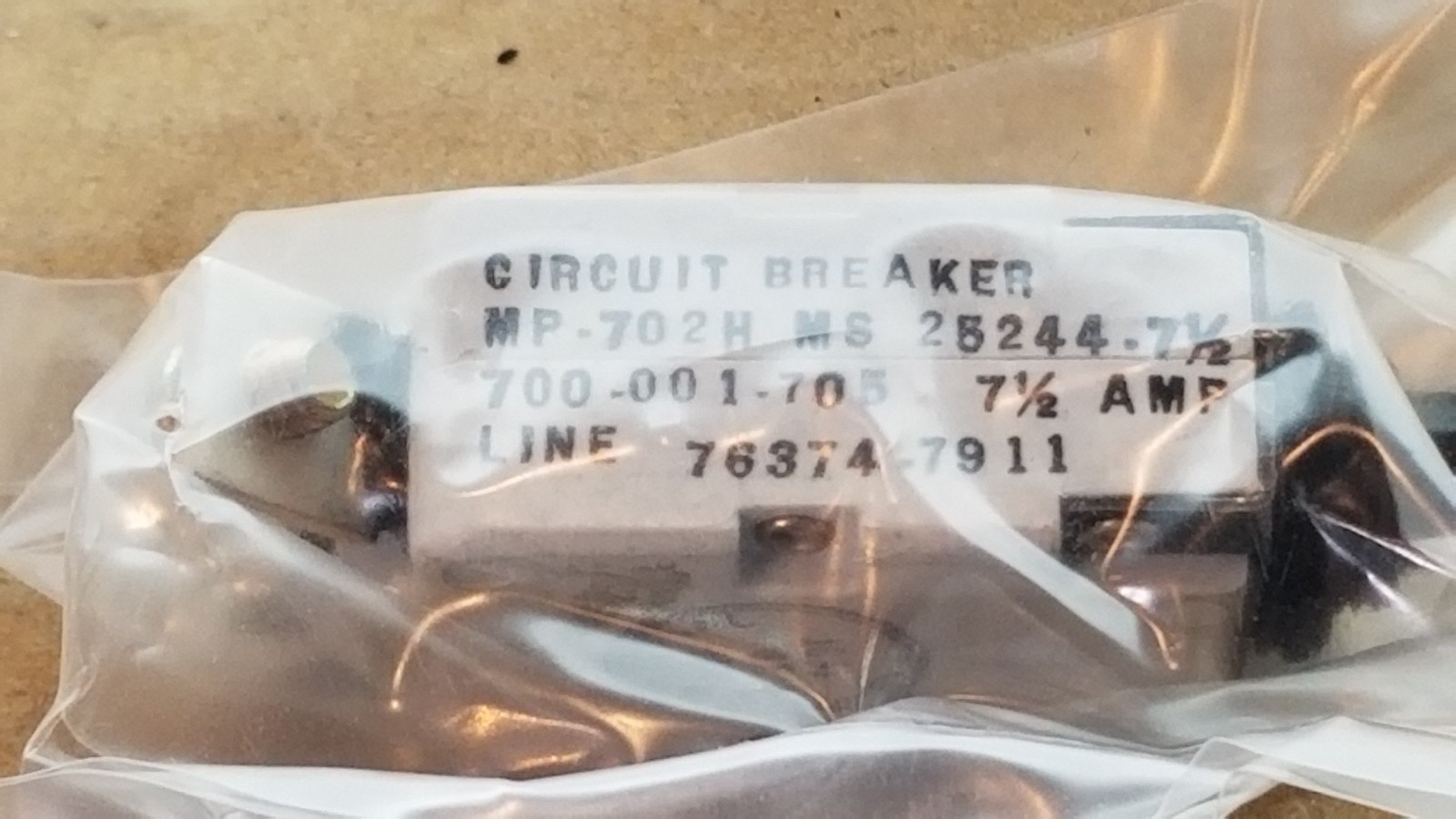 Circuit Breaker MP-702H Mechanical Products Inc. – MS25244 – 7 1/2 Amp