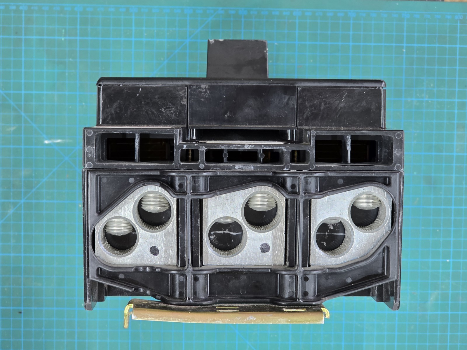 Square D LC36400 I-Line 400A 600V 3 Pole Circuit Breaker. NEW. (Shipping Damage)