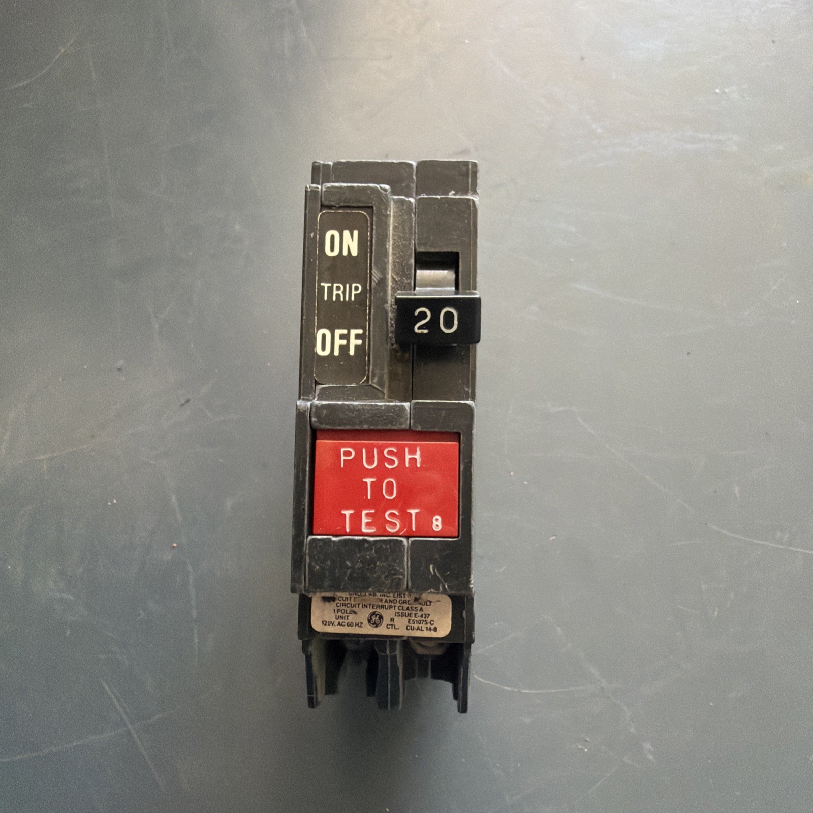 GE THQB1120GF 1 Pole 20A Ground Fault Circuit Breaker Molded Case *FREE SHIPPING