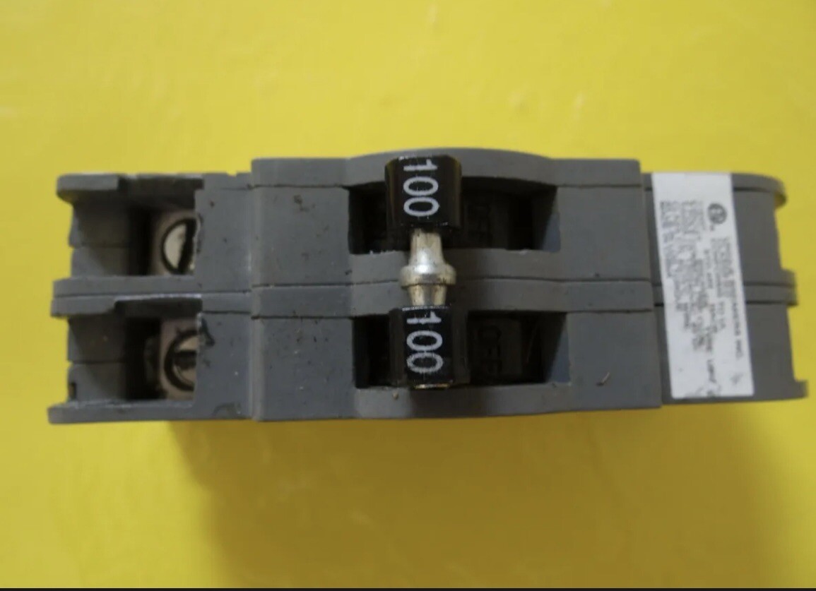 Used Unique Breaker Inc UBlZ2100 Two Pole 100 amp 240 volt Breaker